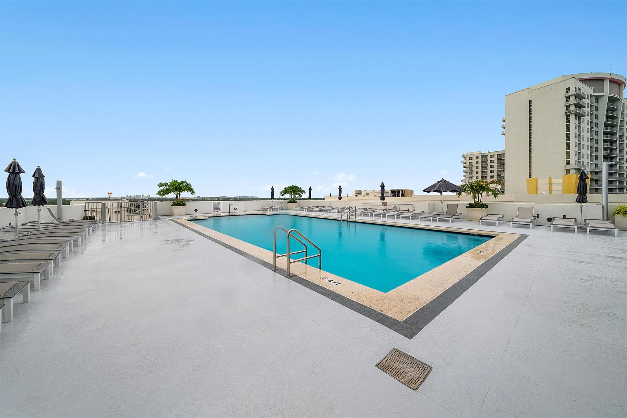 1830 Radius Drive, #806