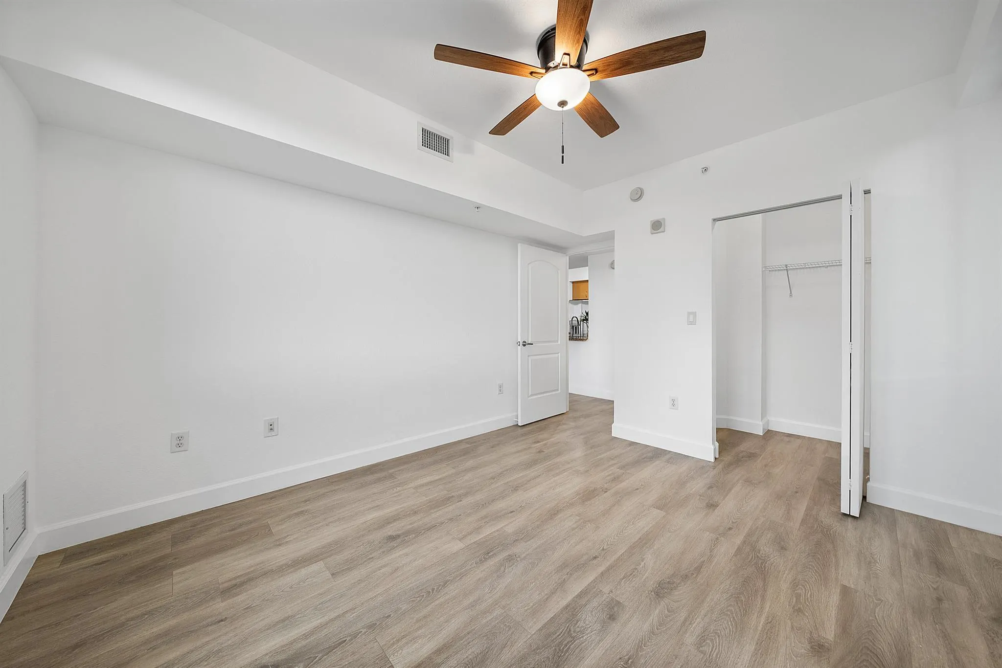 1830 Radius Drive, #806