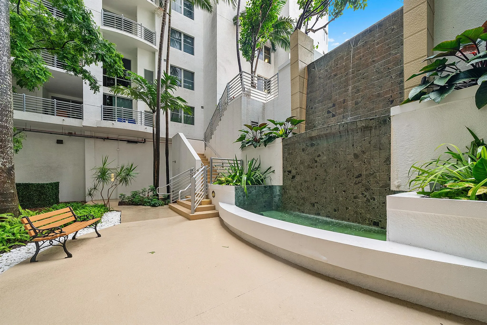 1830 Radius Drive, #806