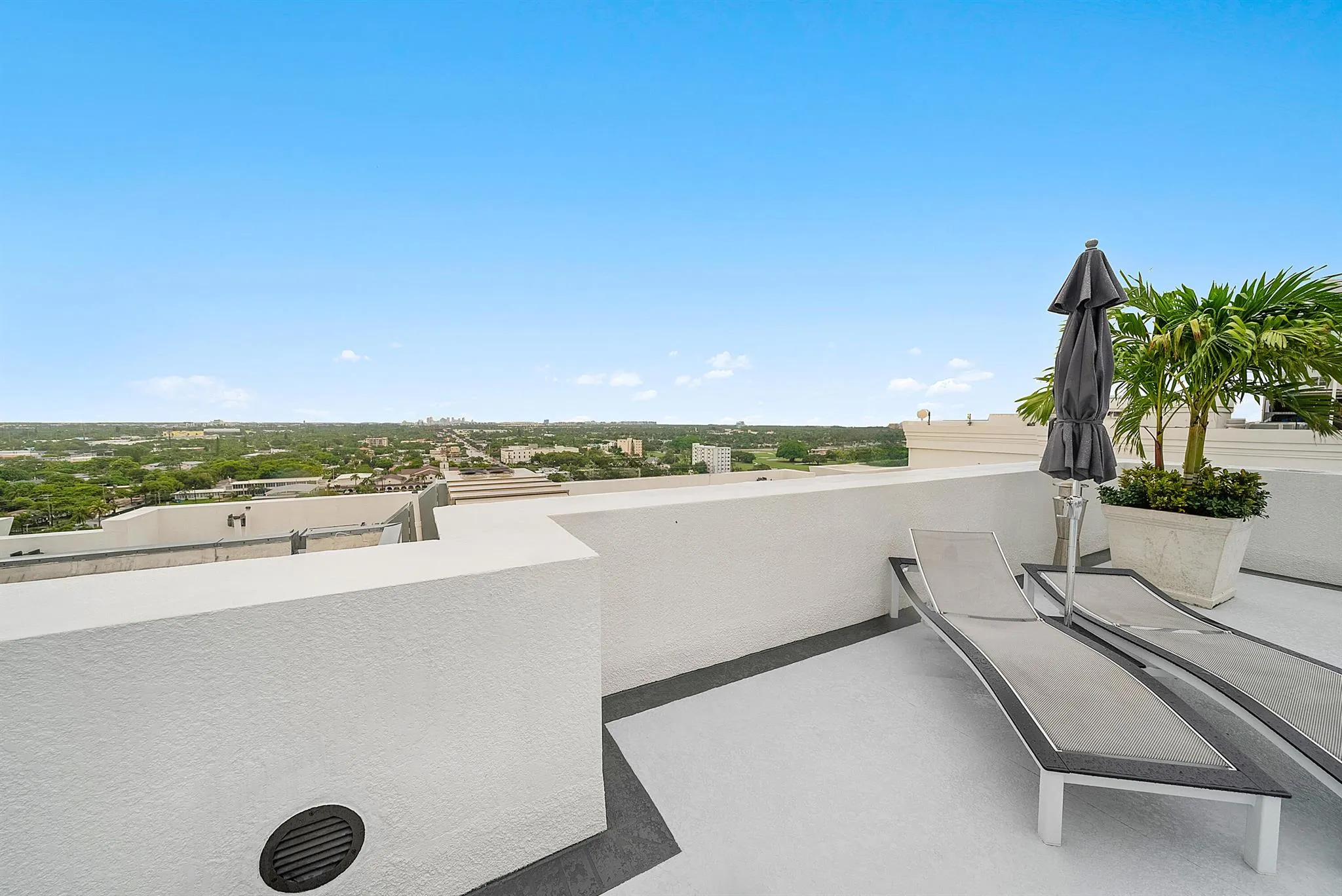 1830 Radius Drive, #806