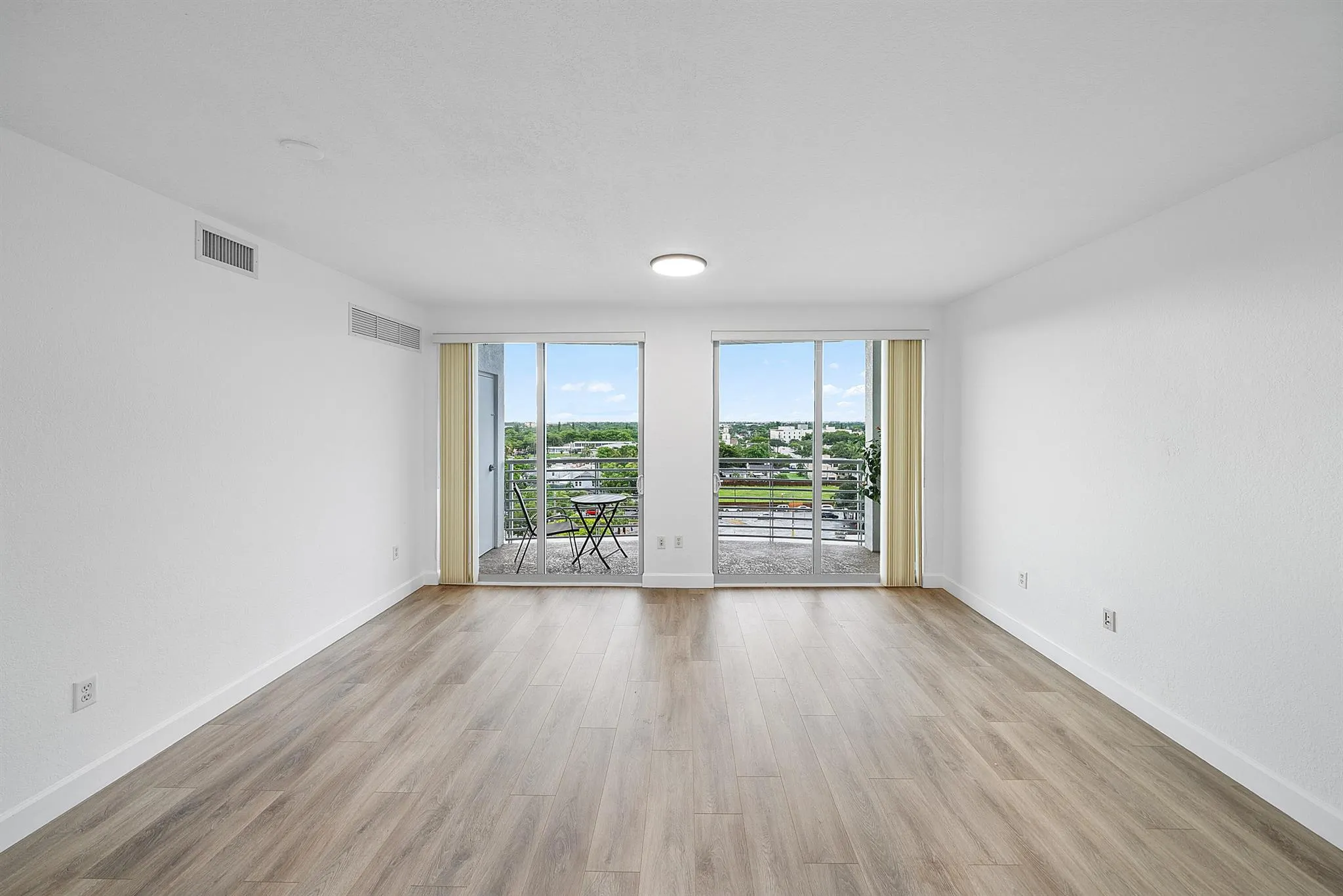 1830 Radius Drive, #806