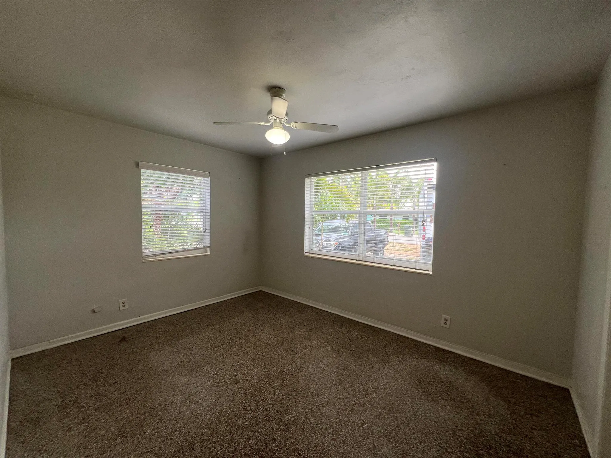 611 SE Flamingo Avenue
