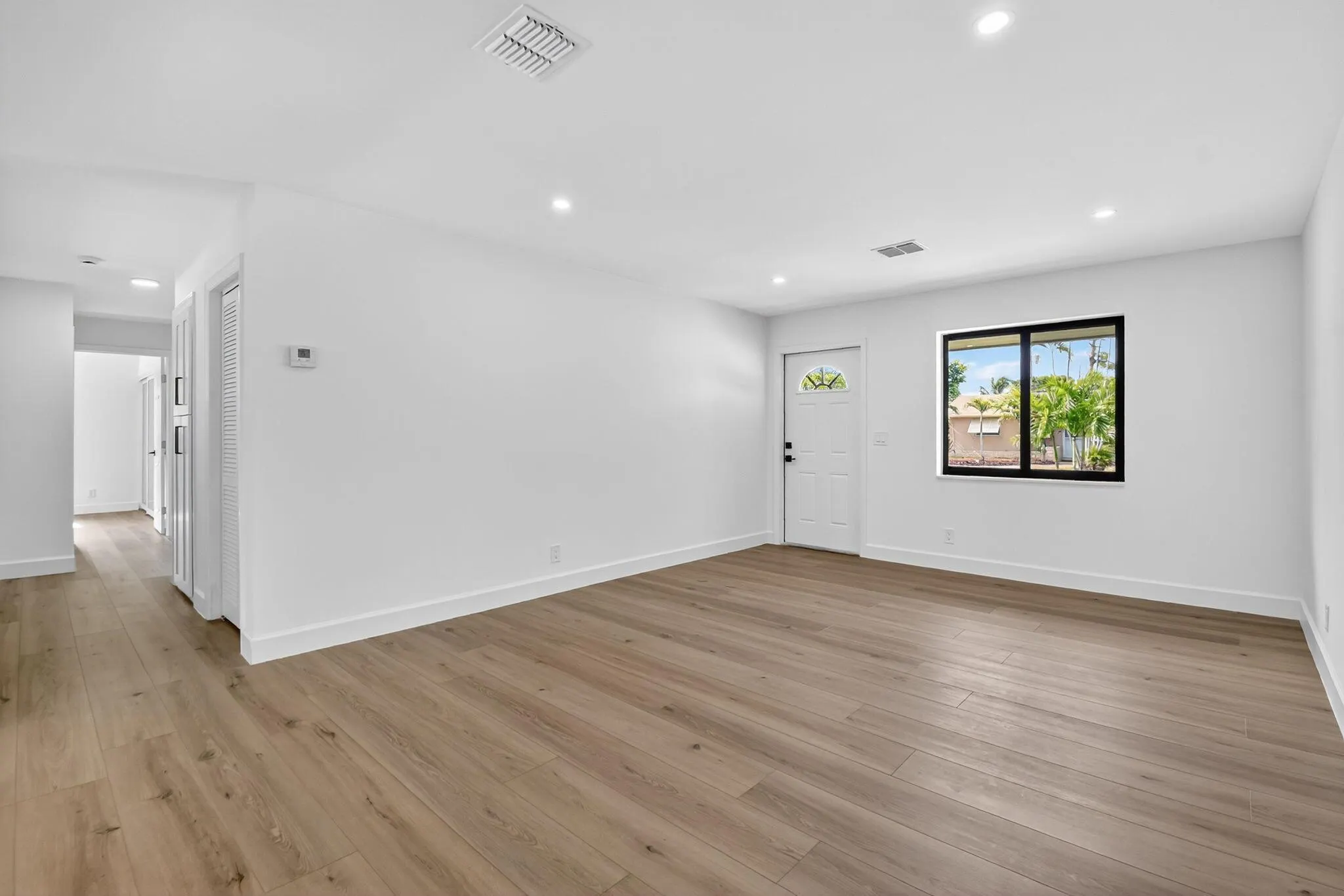143 SE 27th Way