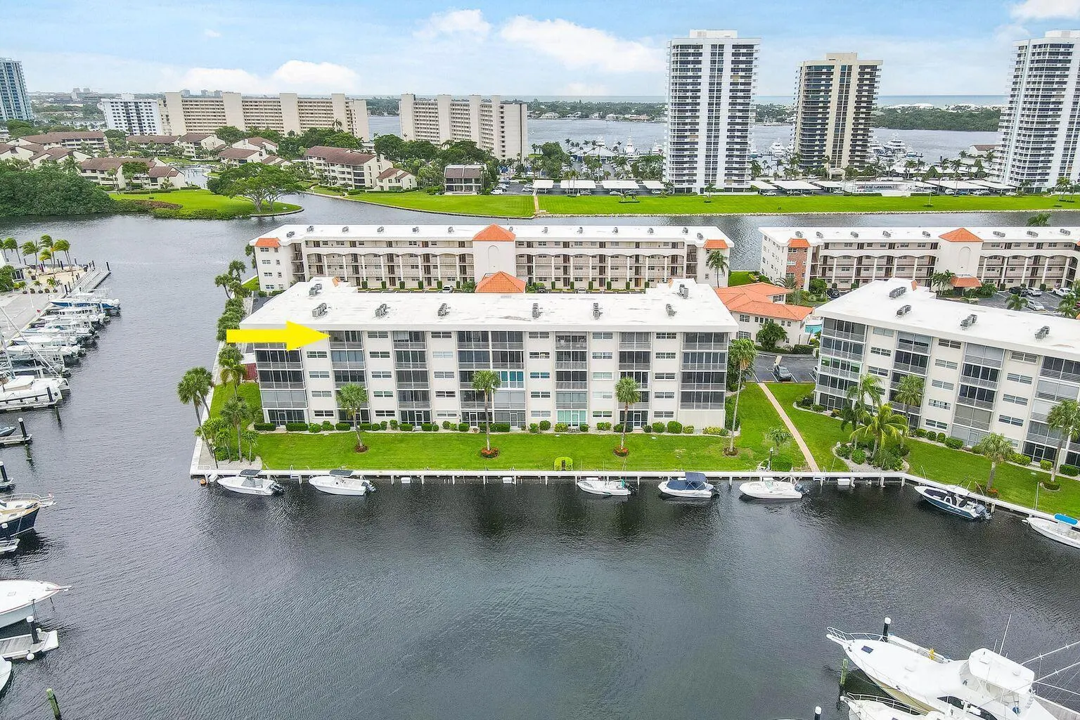 21 Yacht Club Drive, #507