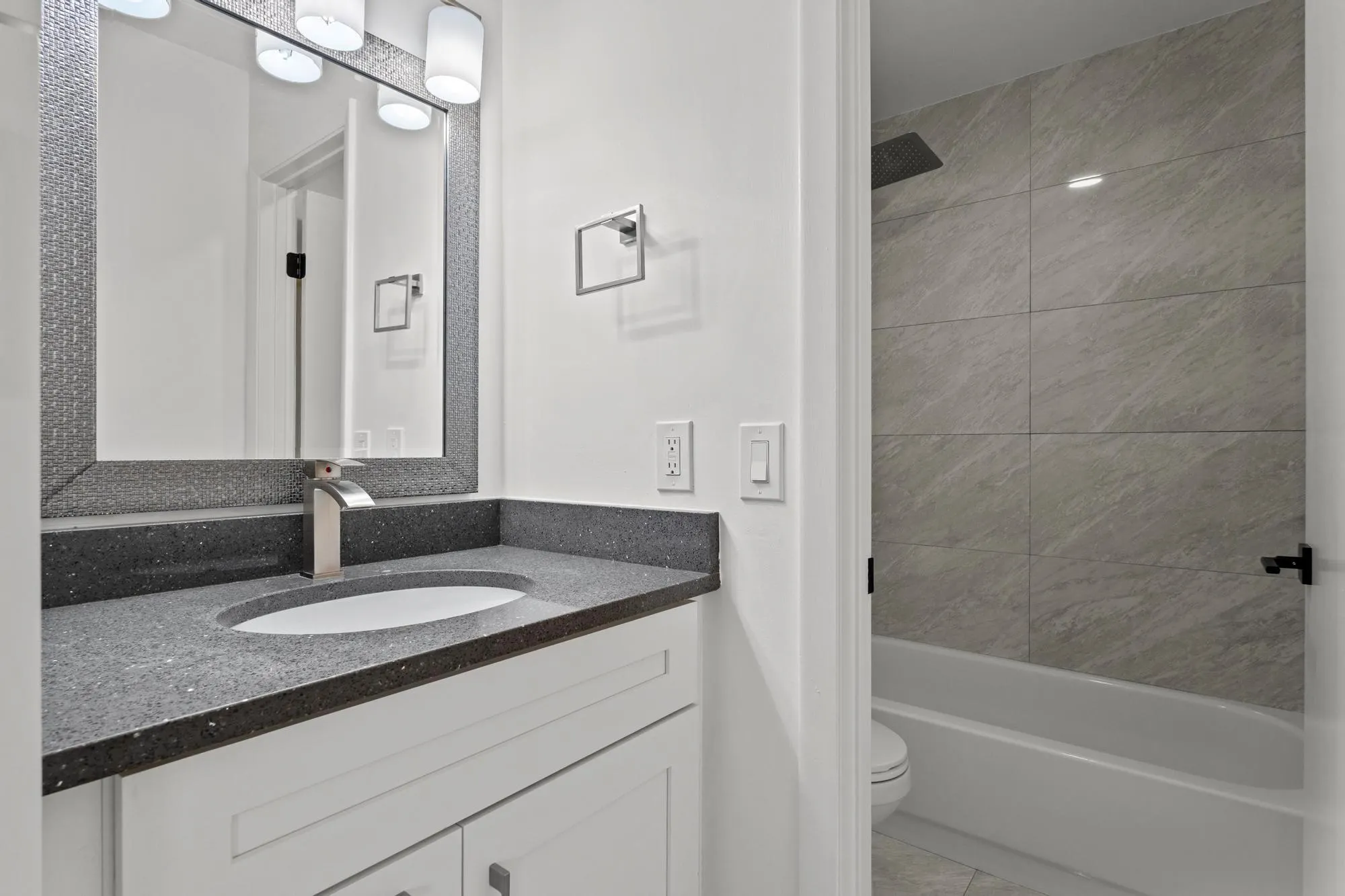 3783 Carambola Circle N, #2811