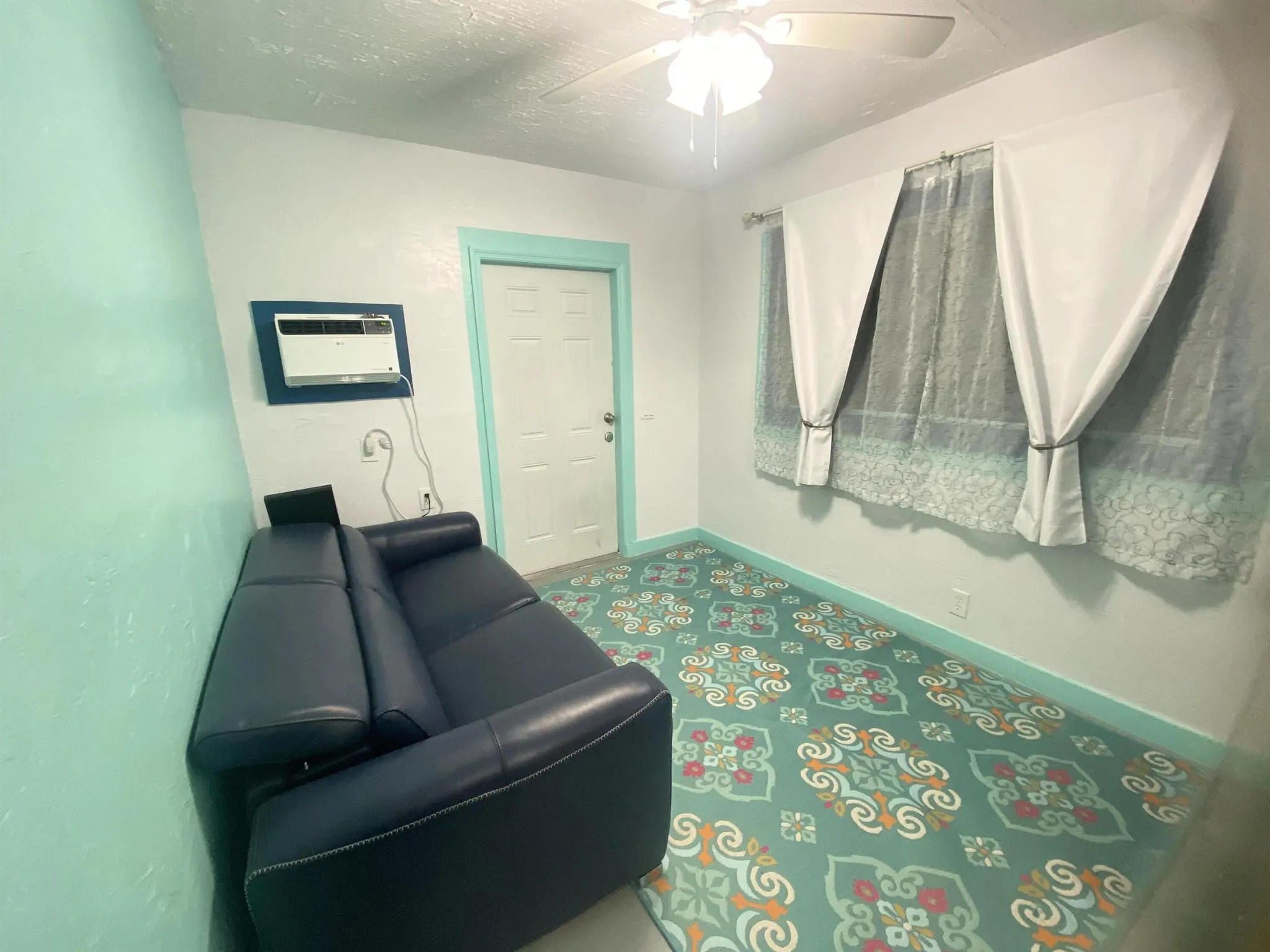802 Lytle Street, #Main