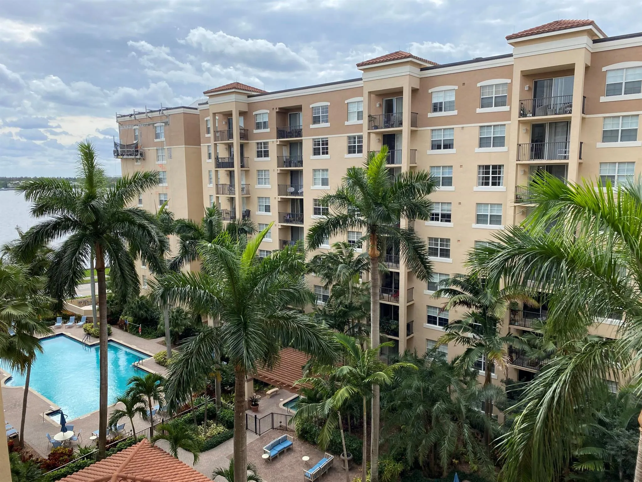 1801 N Flagler Drive, #727