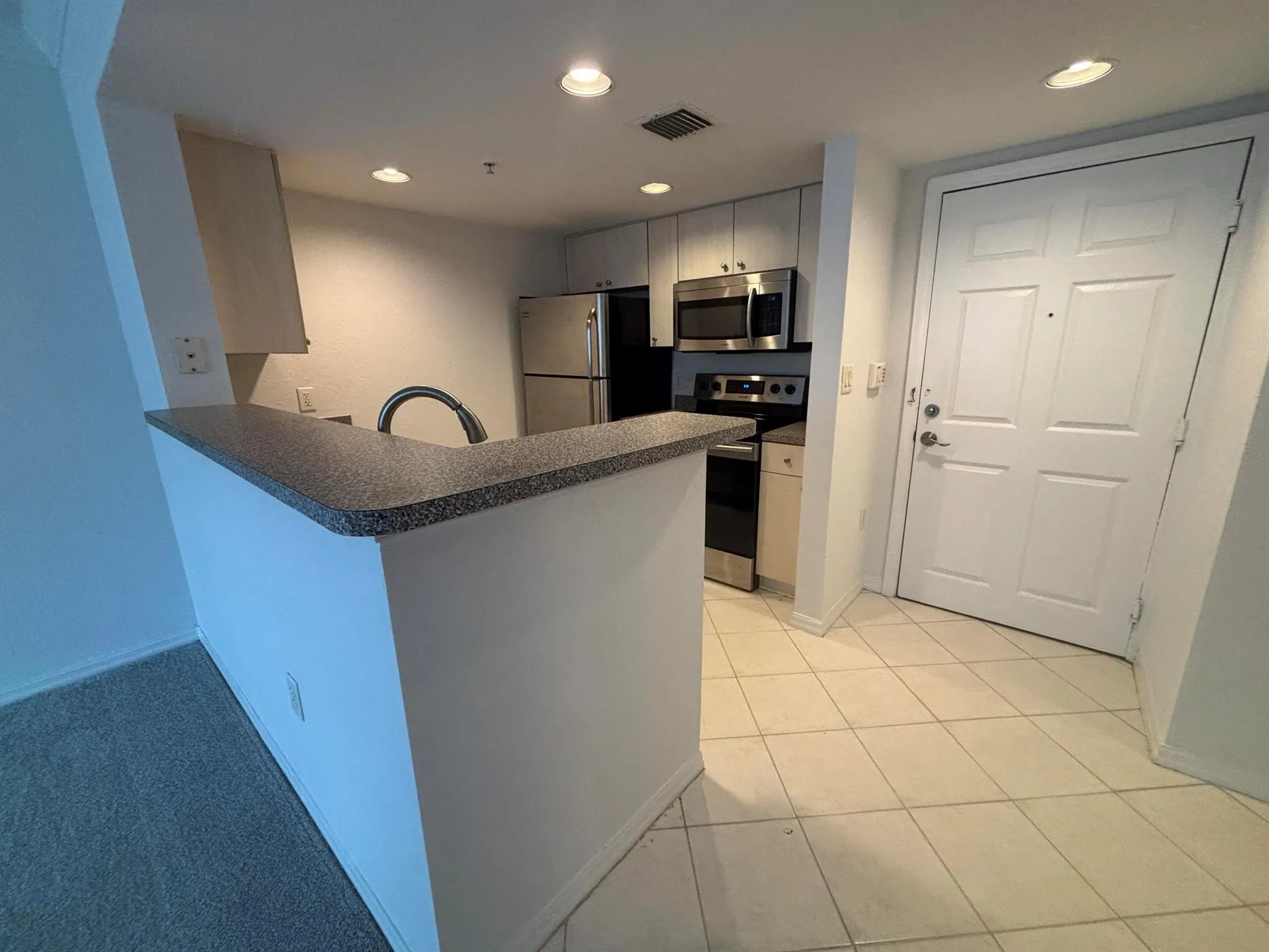 1801 N Flagler Drive, #727