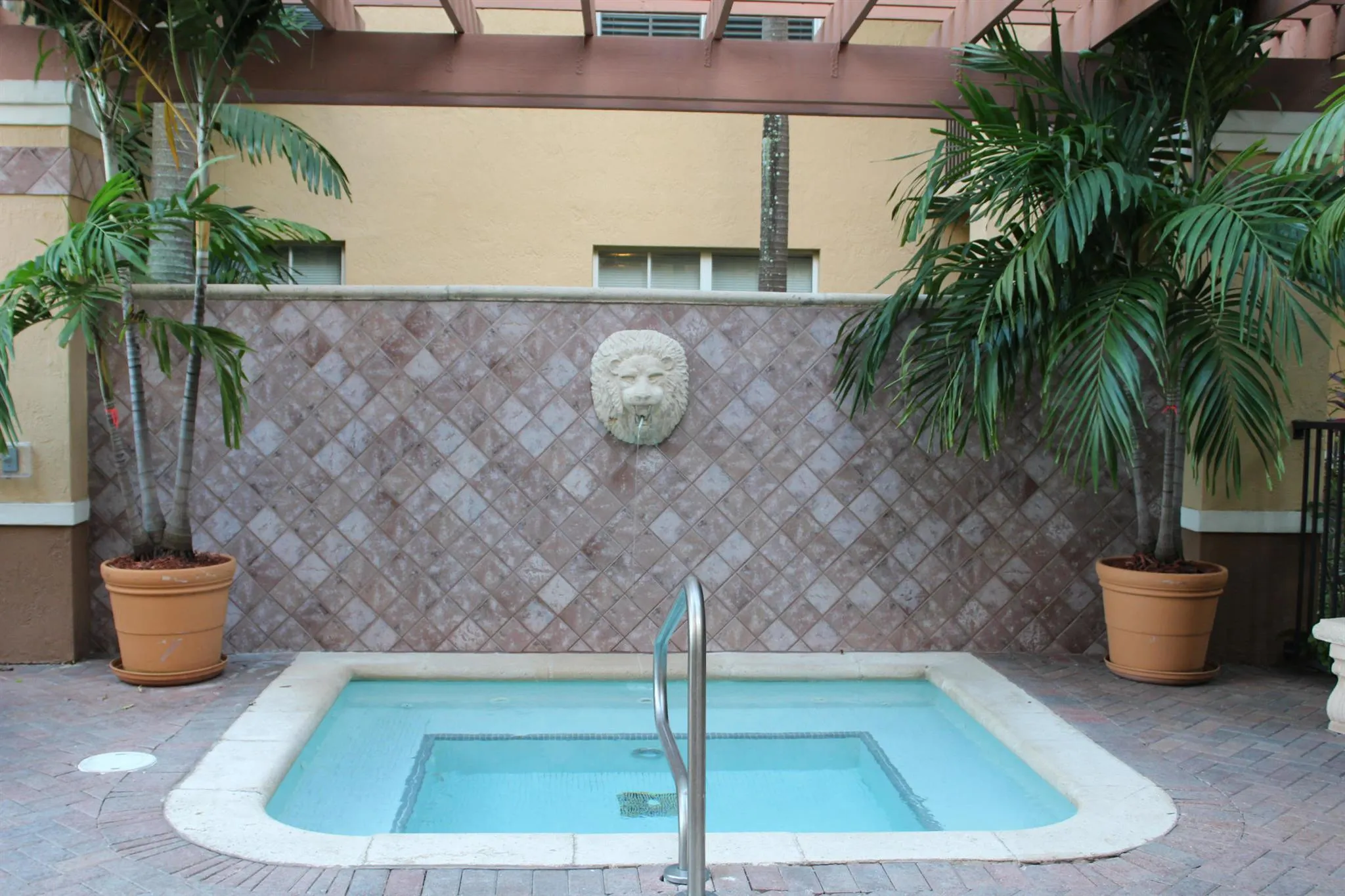 1801 N Flagler Drive, #727