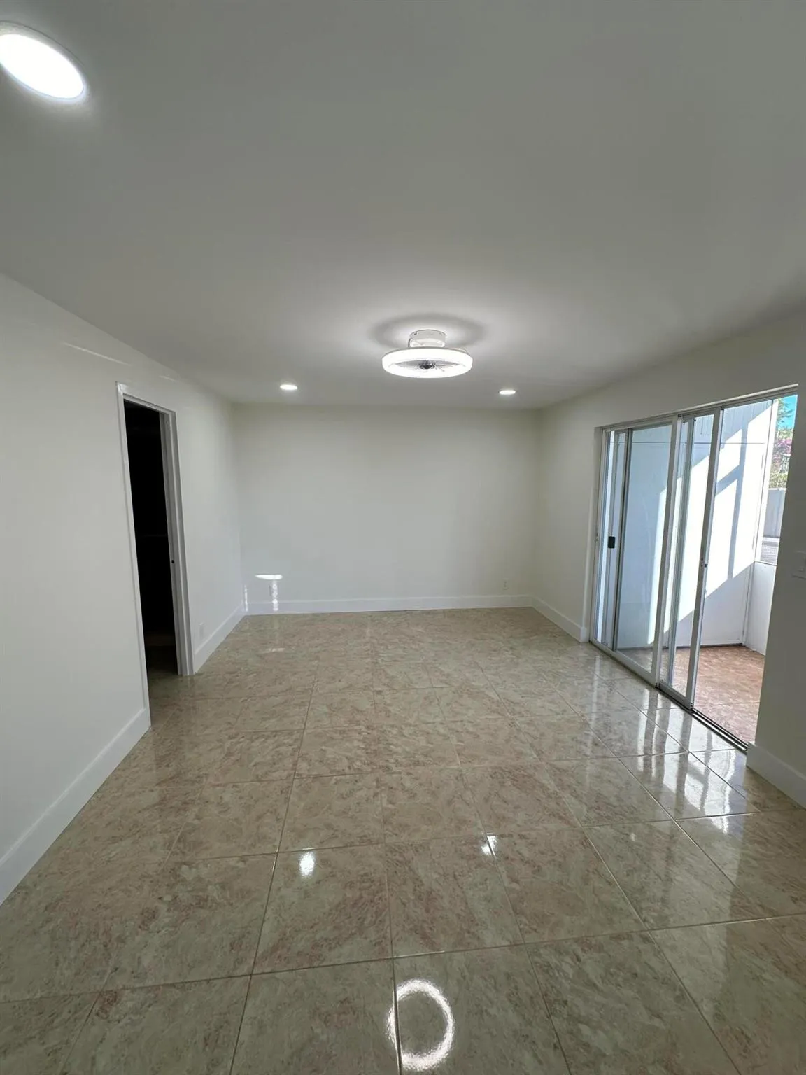 215 Flanders E, #215