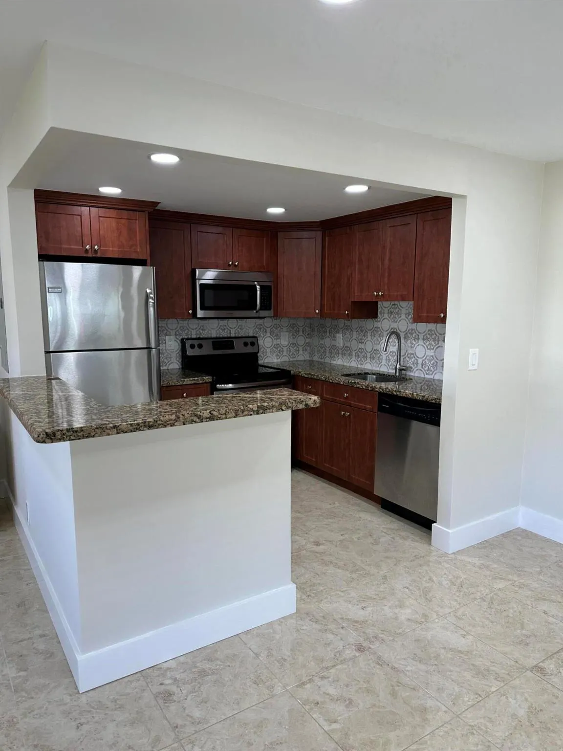 215 Flanders E, #215