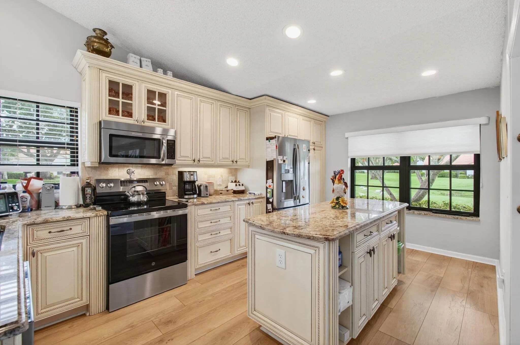 5834 Parkwalk Circle W