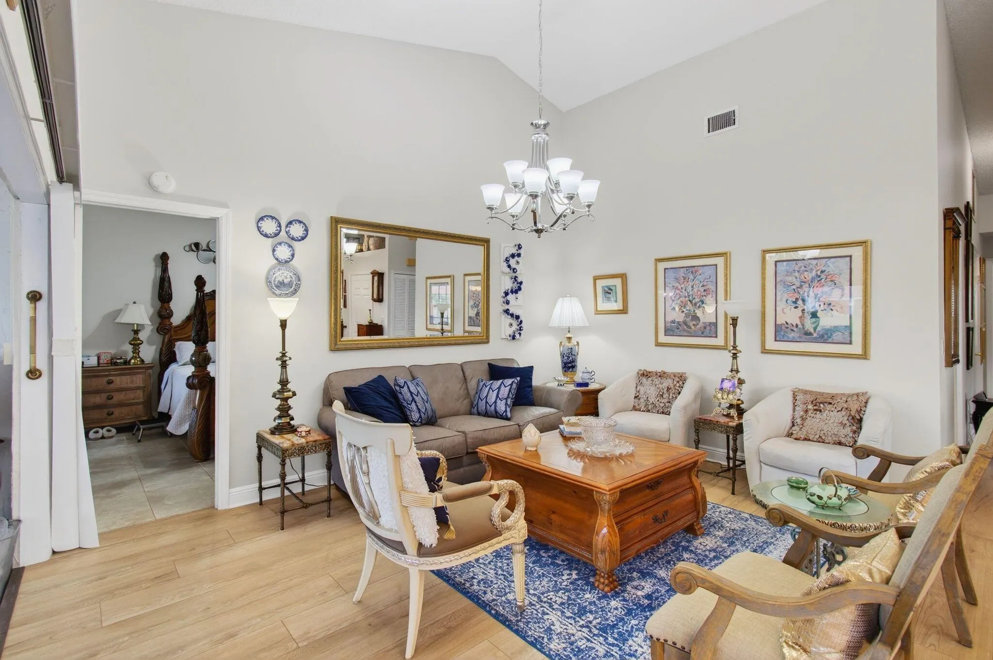 5834 Parkwalk Circle W