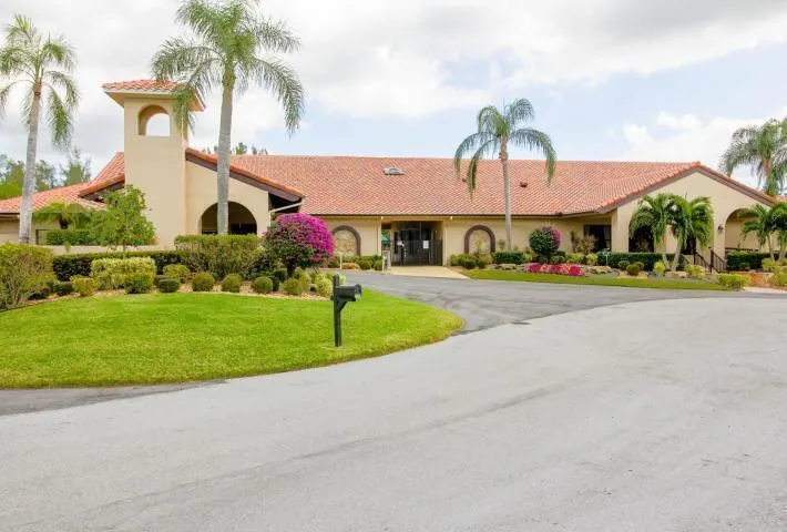 5834 Parkwalk Circle W
