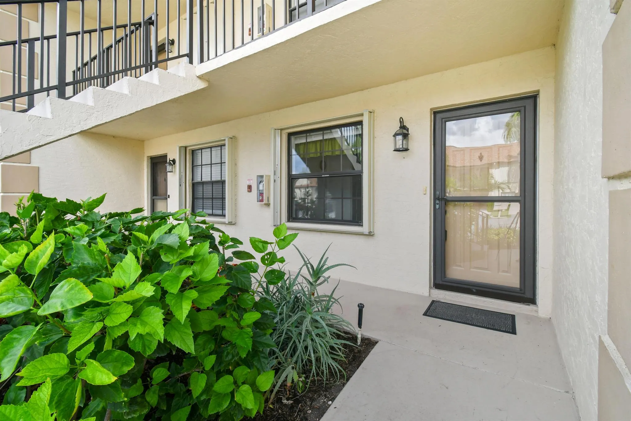 1001 Pinecrest Circle, #B