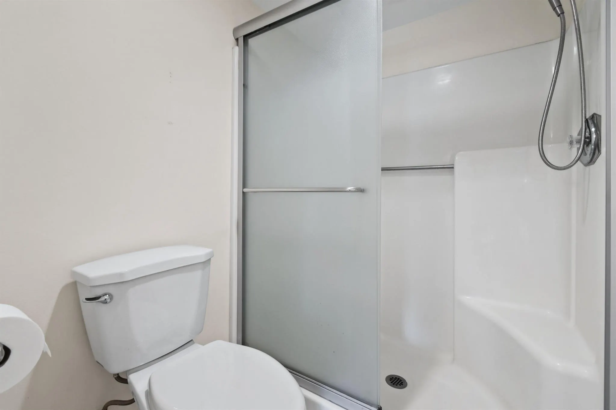 1001 Pinecrest Circle, #B