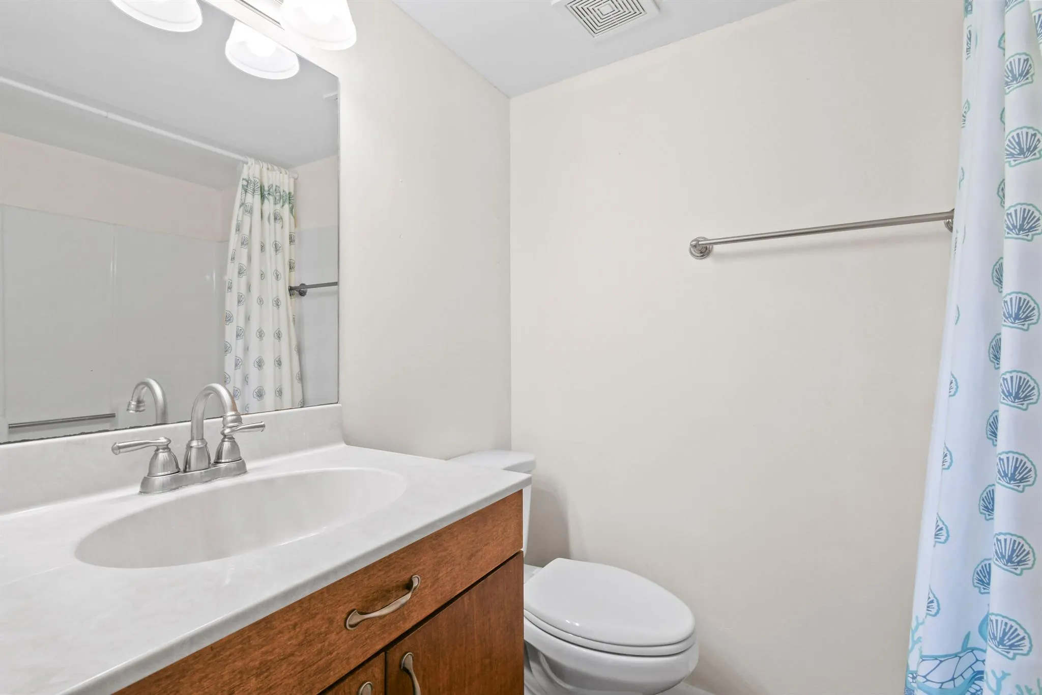 1001 Pinecrest Circle, #B