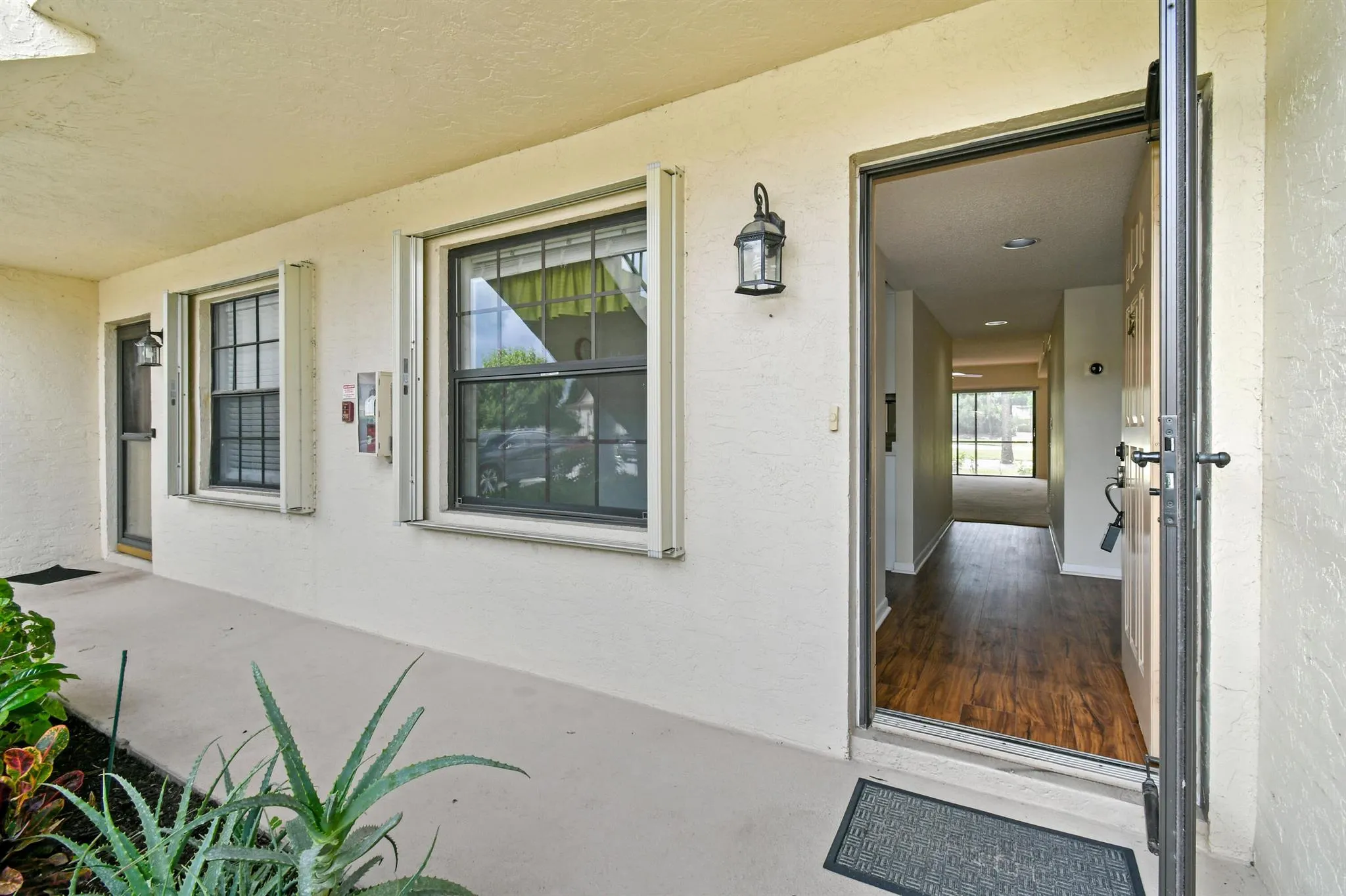 1001 Pinecrest Circle, #B