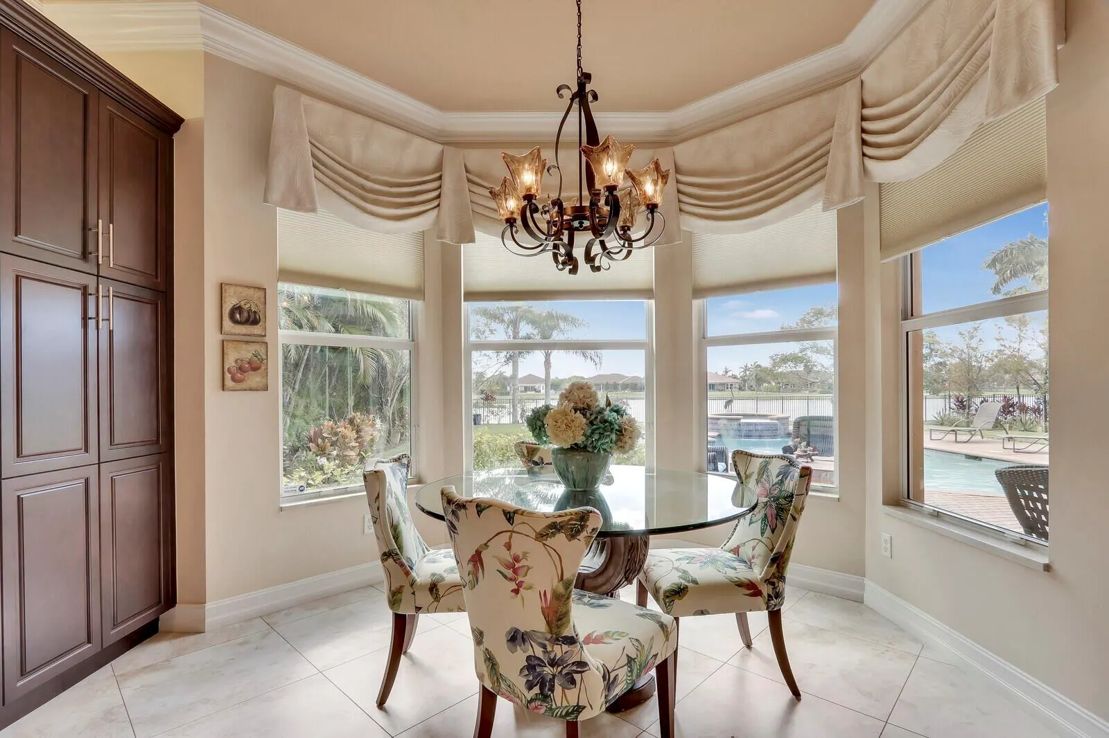 11098 Lynwood Palm Way