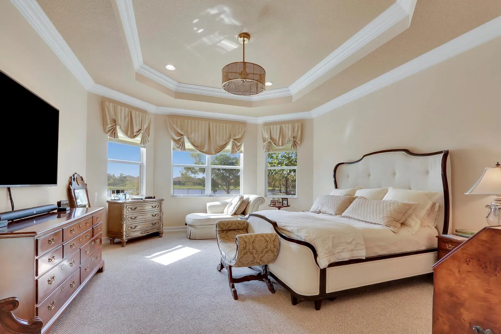 11098 Lynwood Palm Way