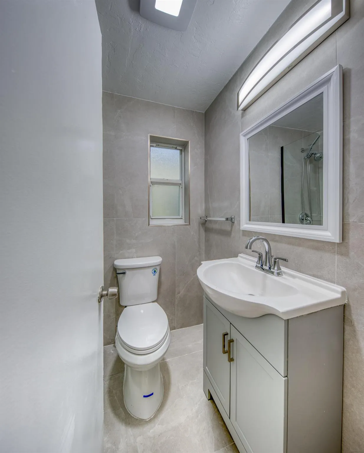 219 N E Street, #2