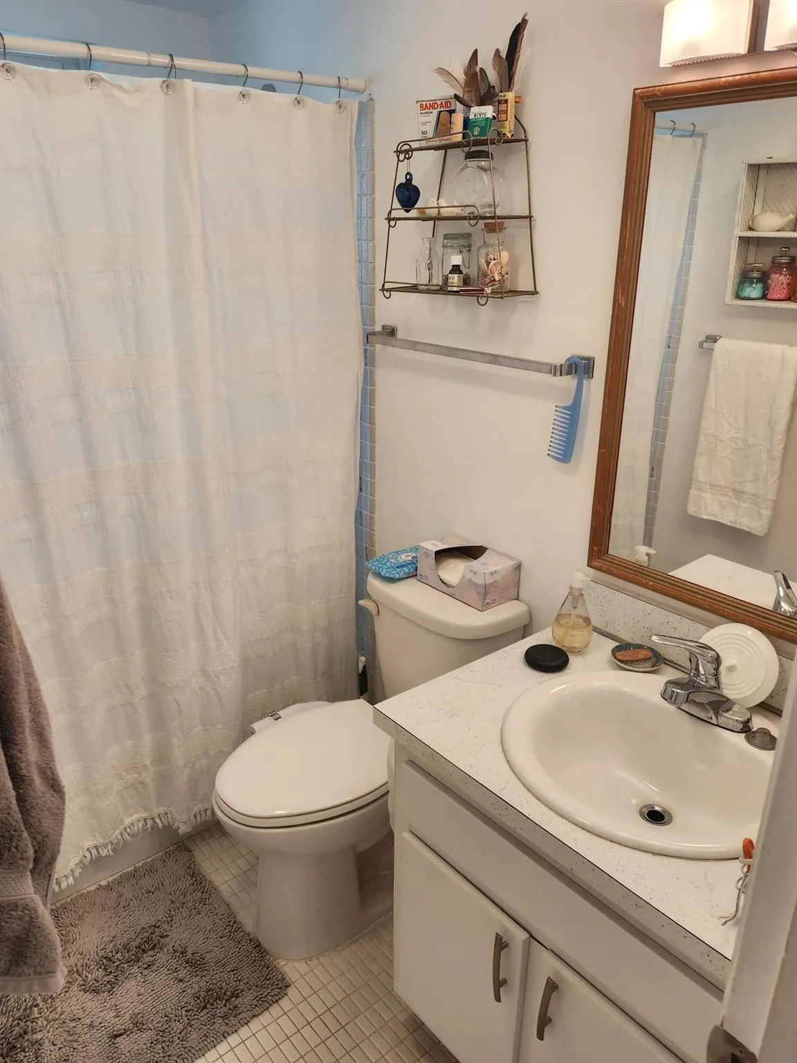 3280 Cynthia Lane, #211