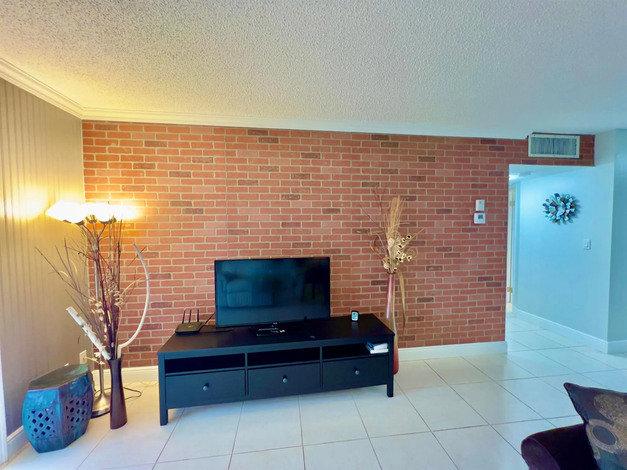 3500 NW 48th Avenue, #402