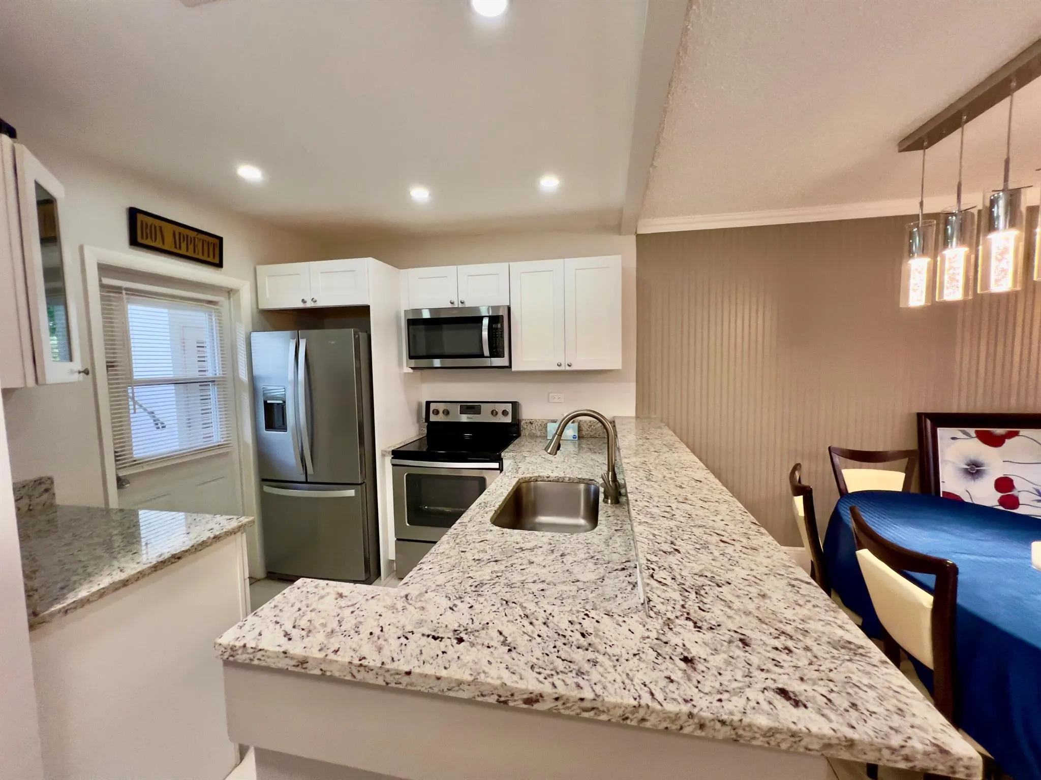 3500 NW 48th Avenue, #402