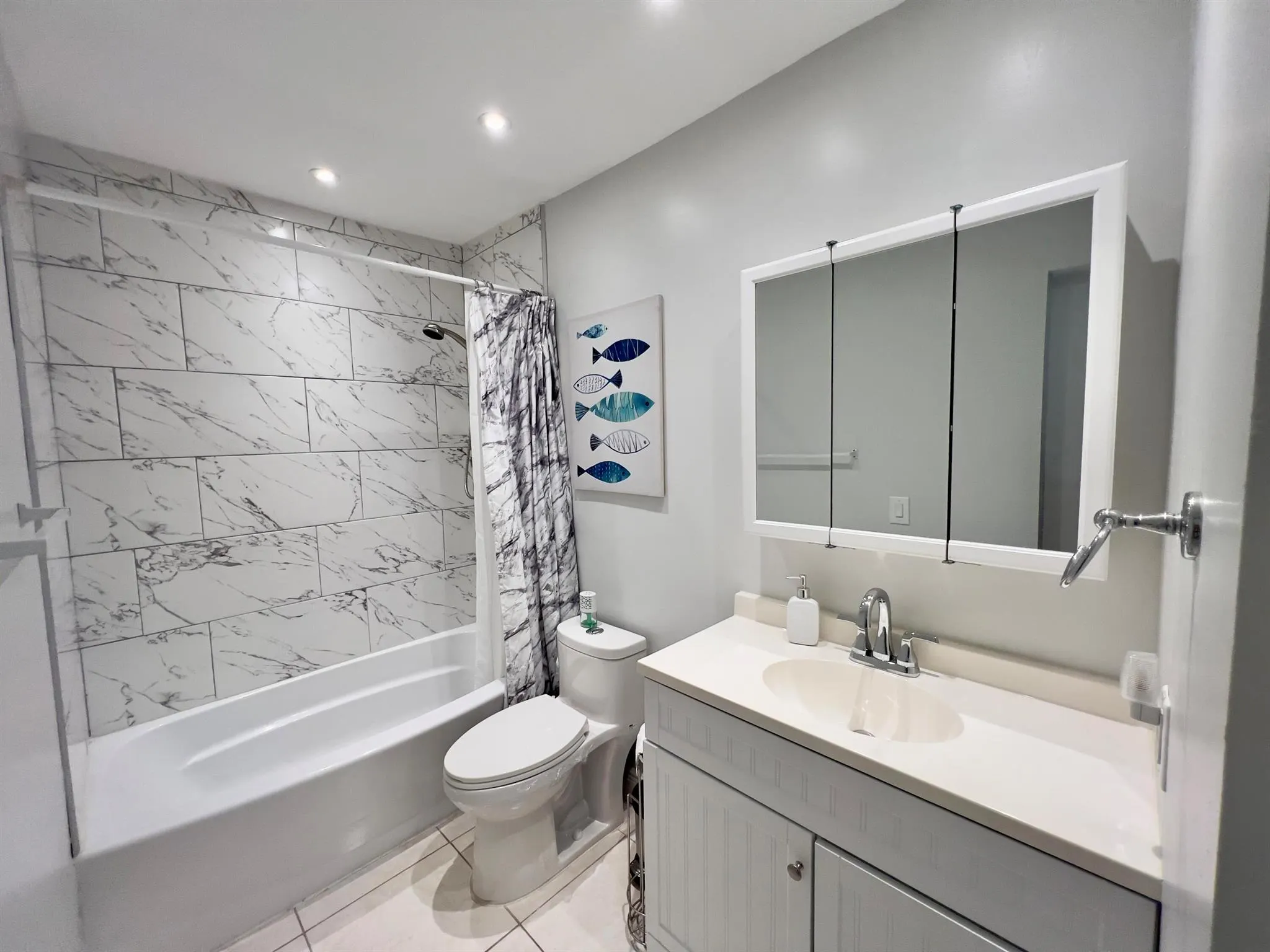 3500 NW 48th Avenue, #402