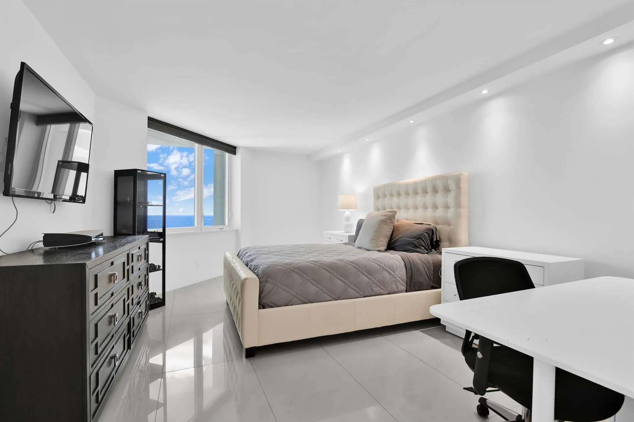 550 S Ocean Boulevard, #Ph06