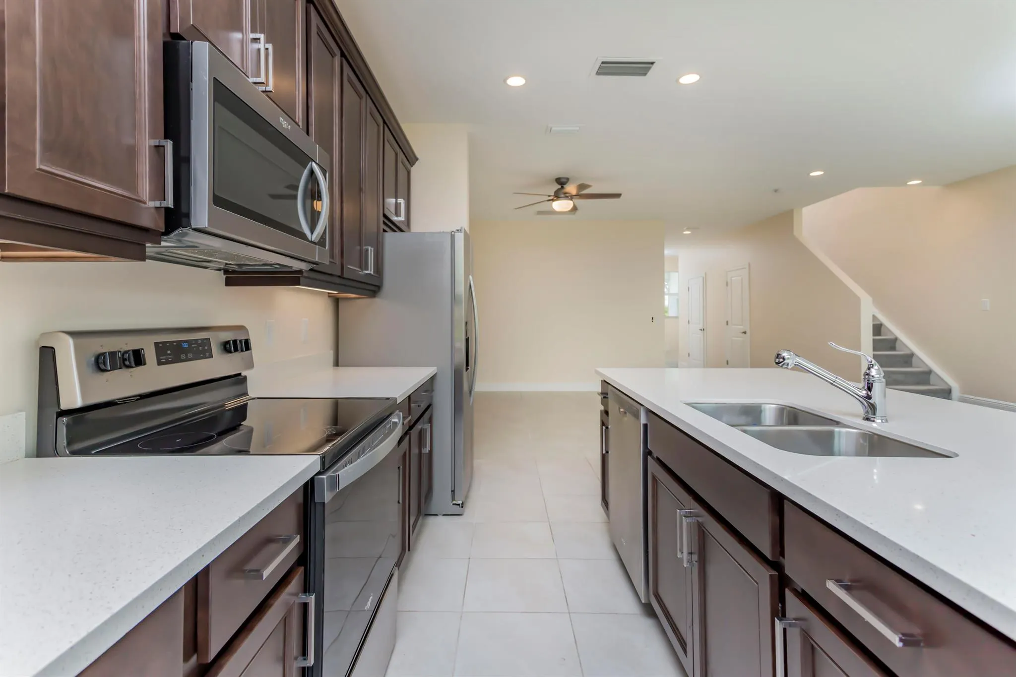 1857 Spoonbill Court