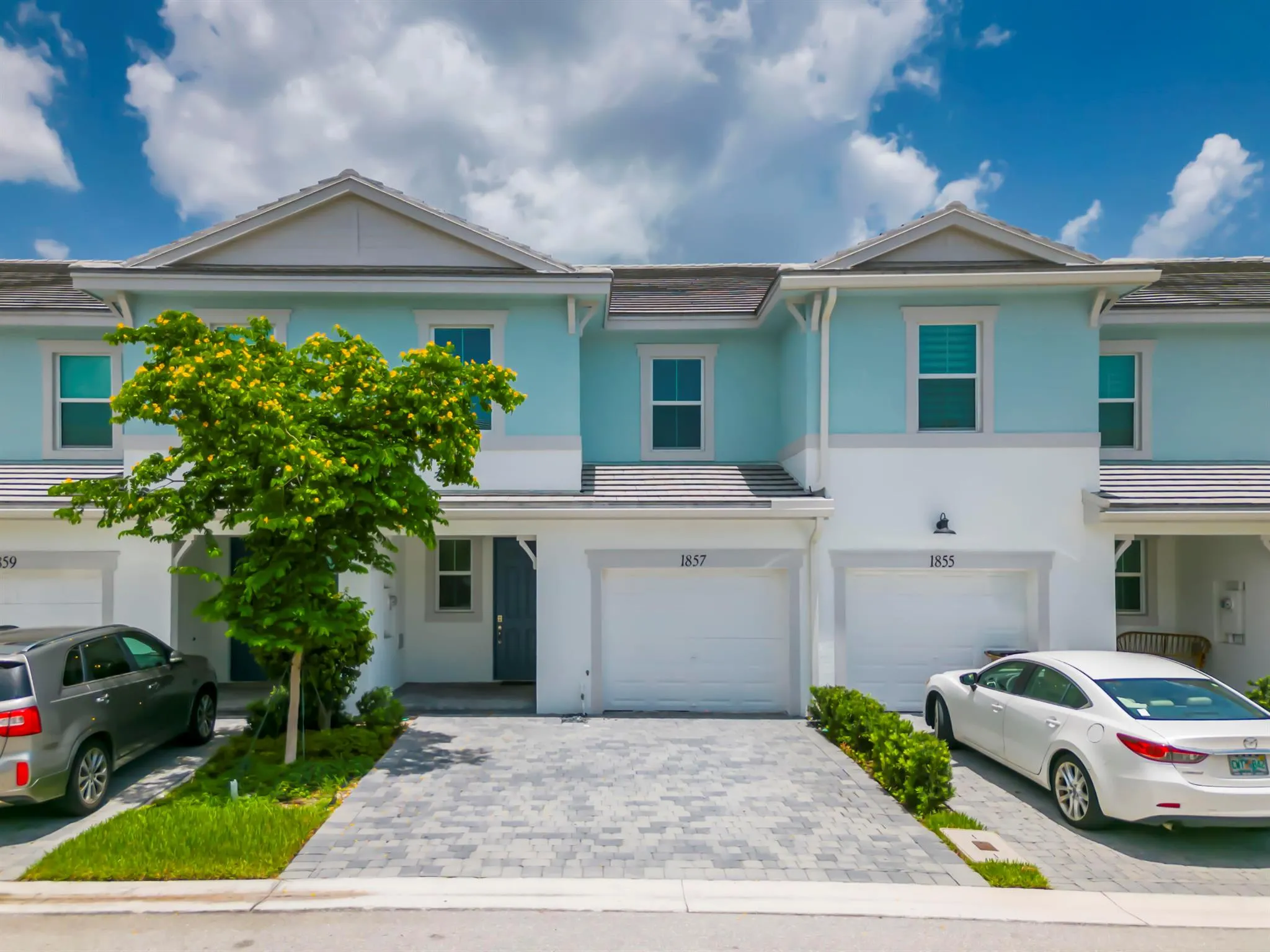 1857 Spoonbill Court