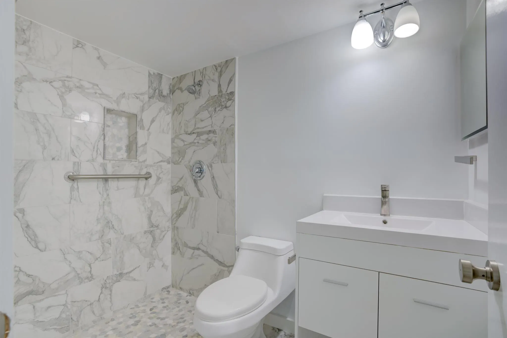 18081 SE Country Club Drive, #101