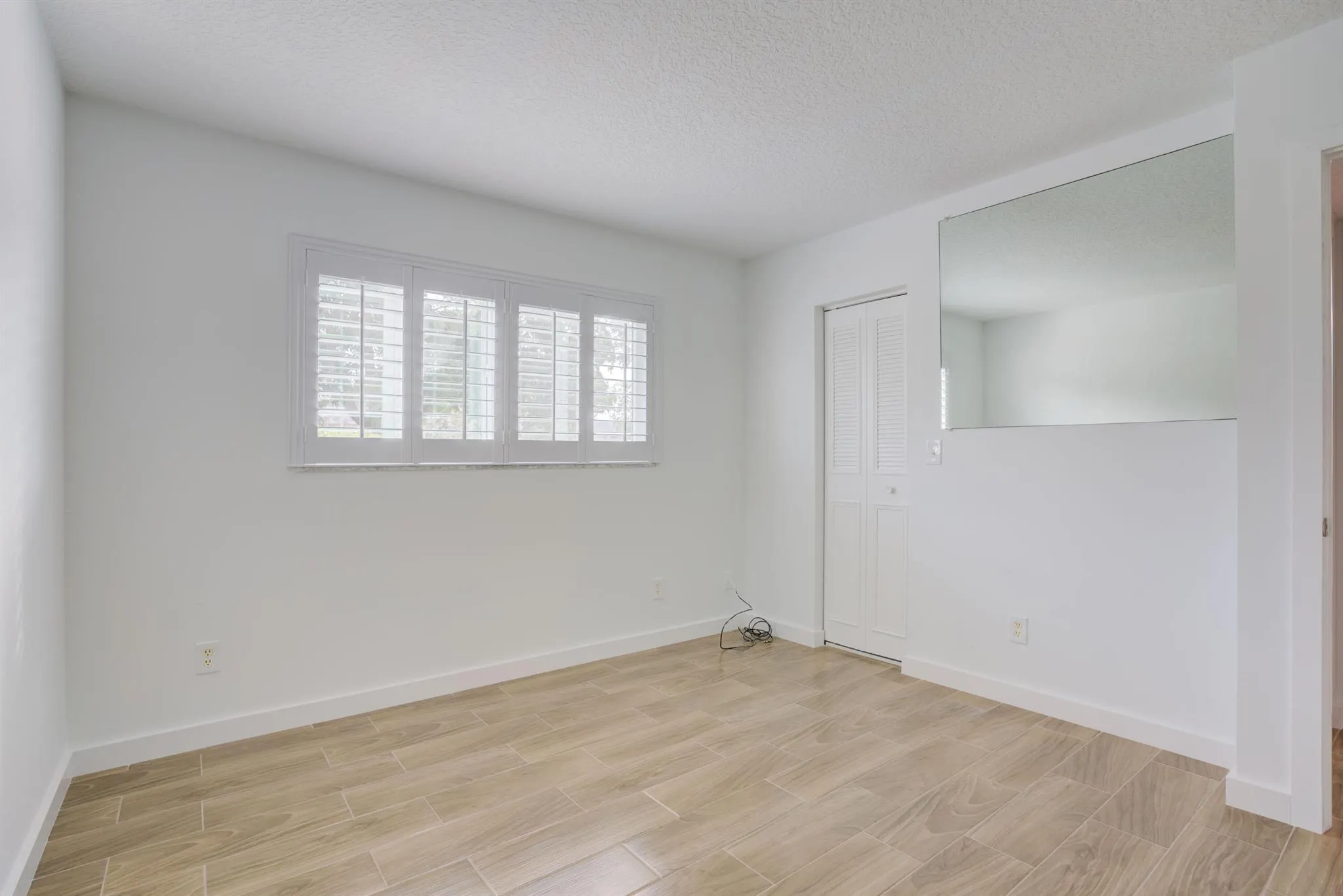 18081 SE Country Club Drive, #101