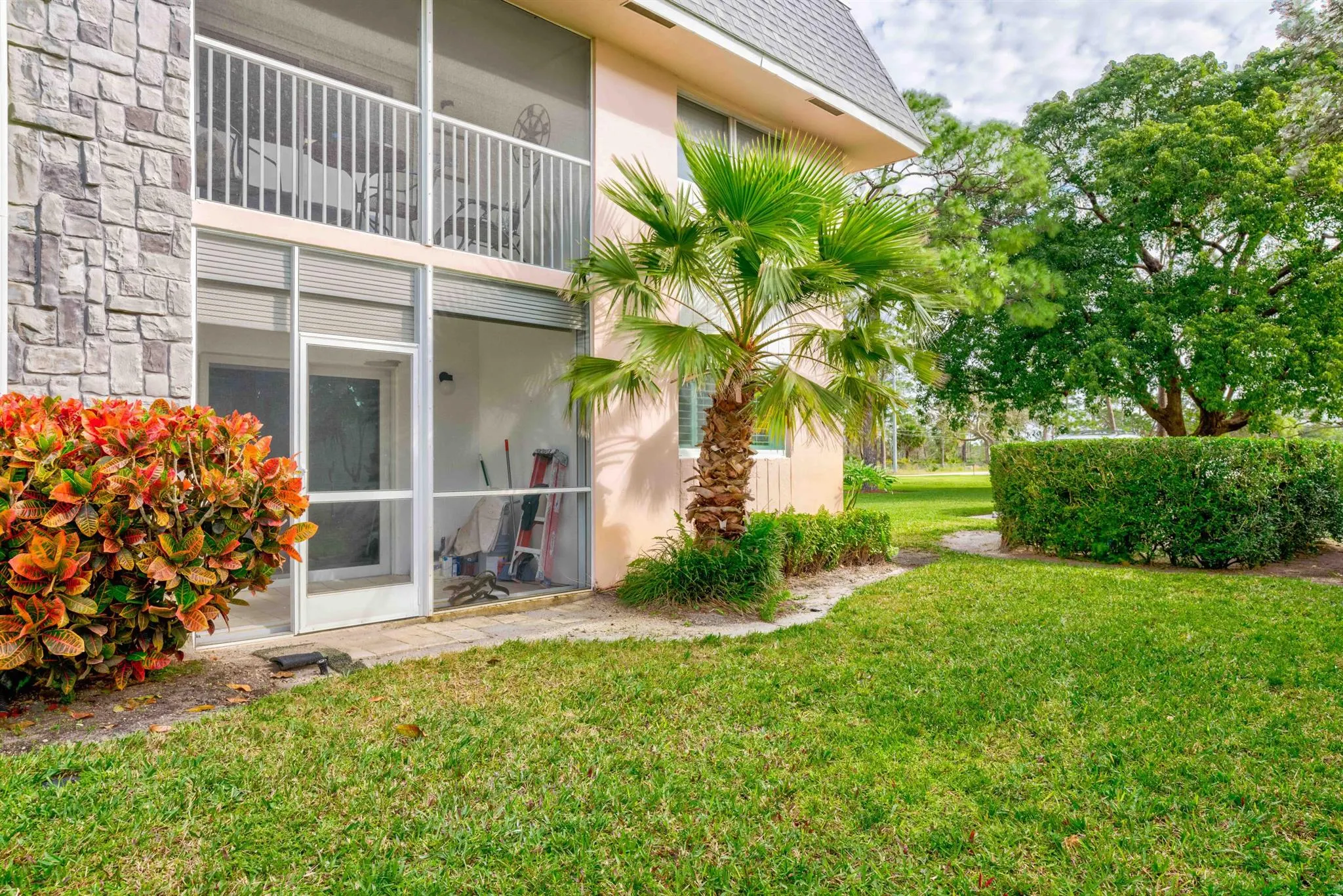18081 SE Country Club Drive, #101