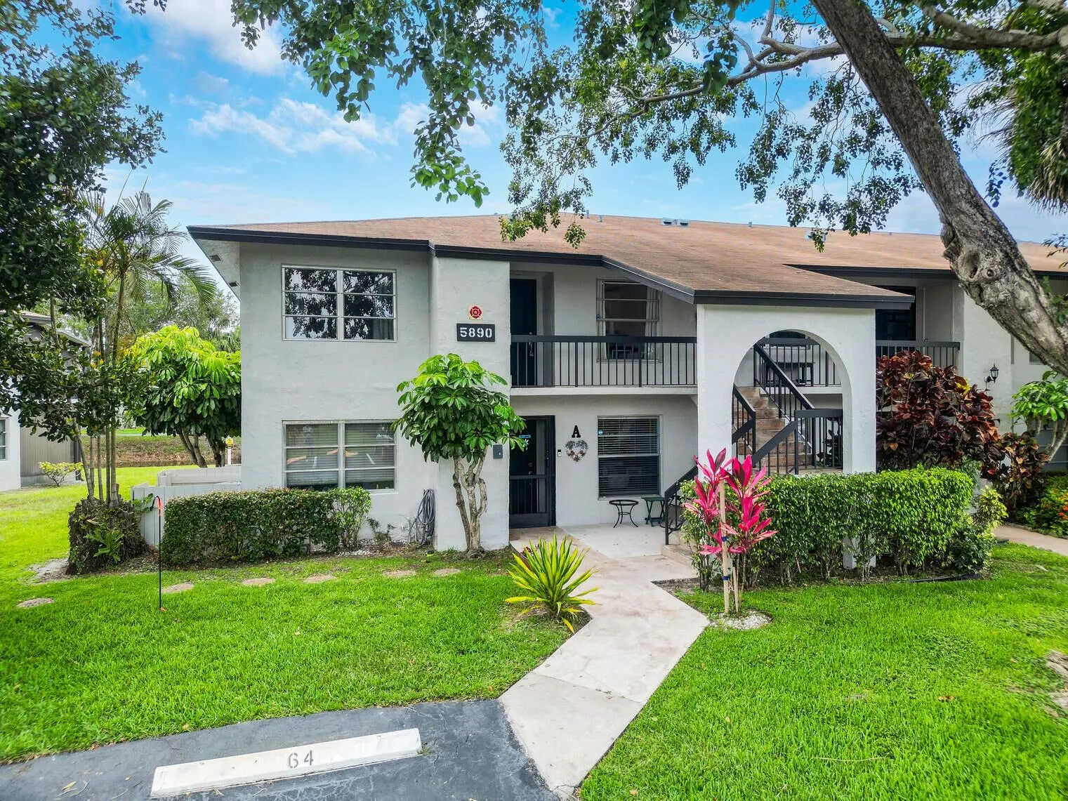 5890 Sugar Palm Court, #E