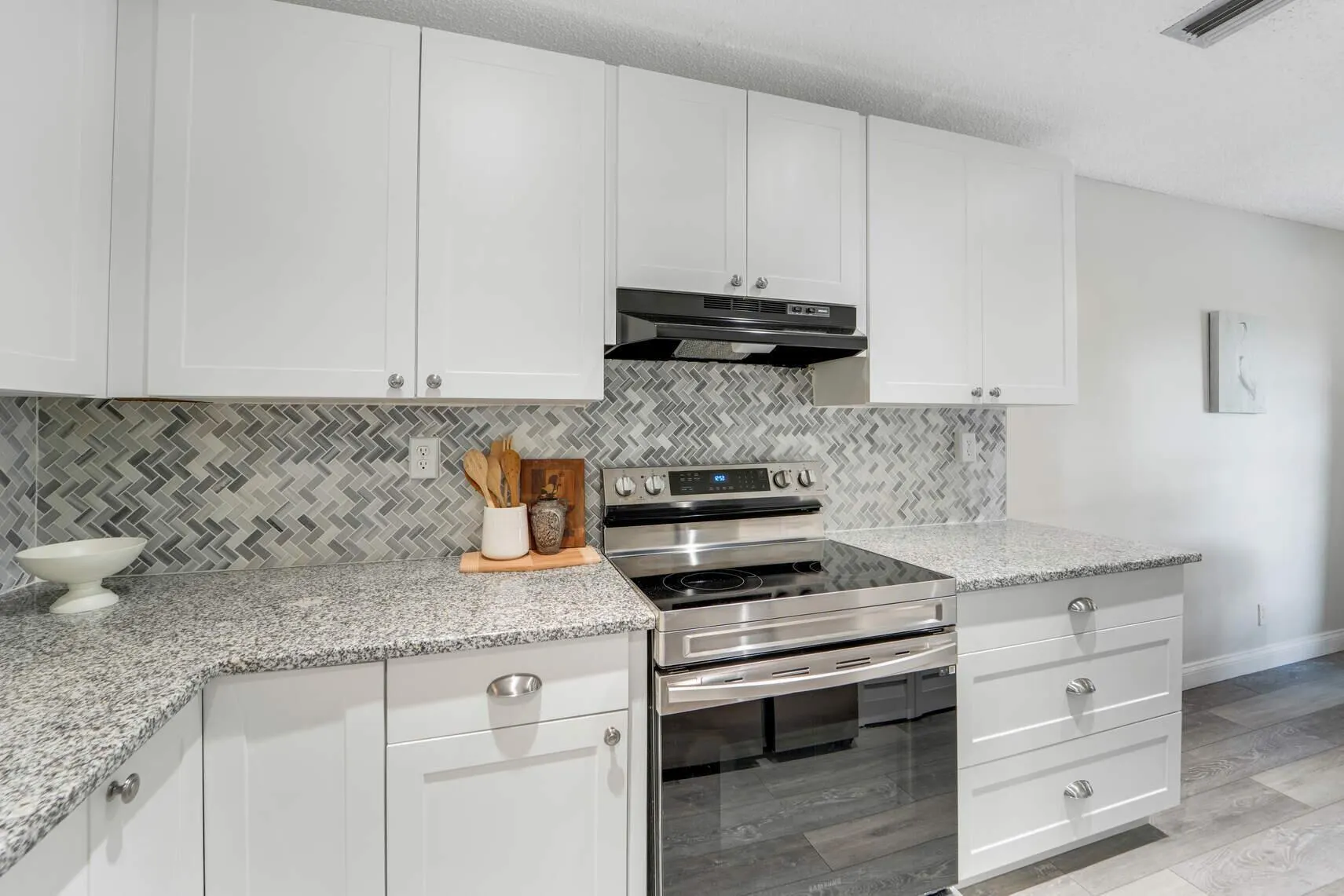 5890 Sugar Palm Court, #E