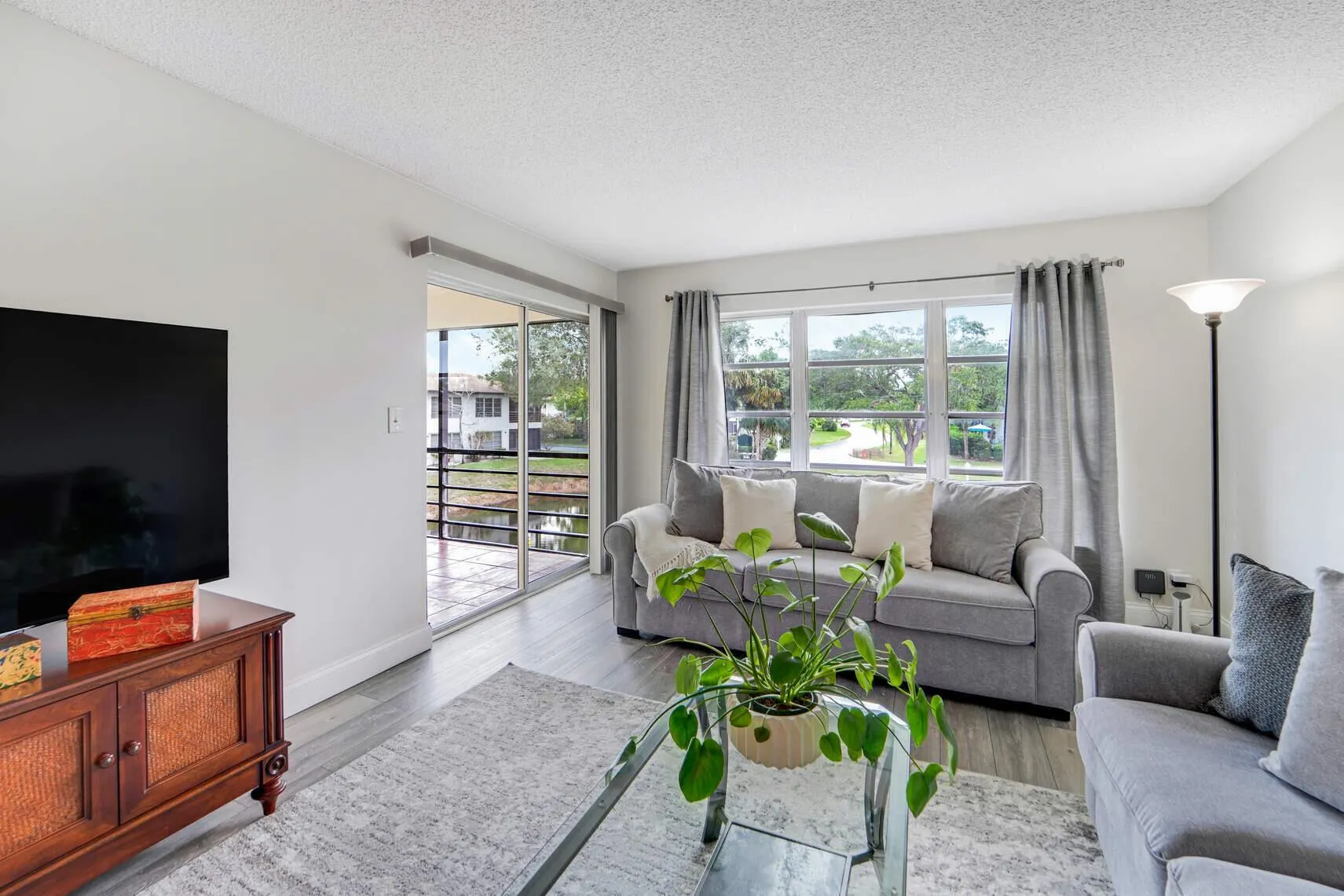 5890 Sugar Palm Court, #E