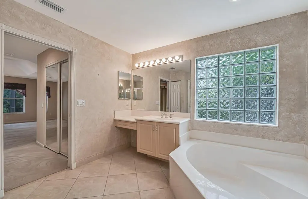 8761 Arbor Walk Drive