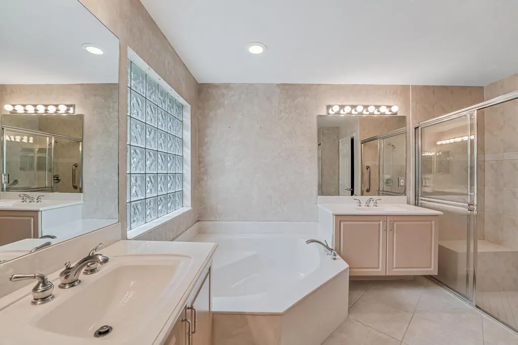 8761 Arbor Walk Drive
