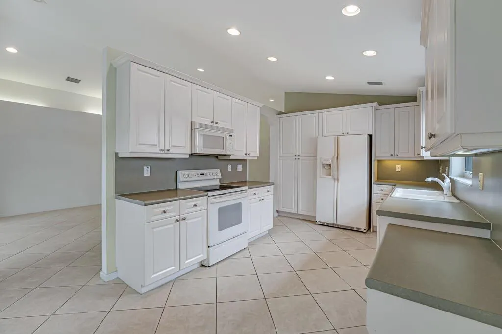 8761 Arbor Walk Drive