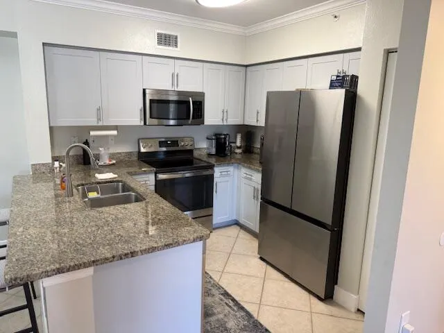 6400 Emerald Dunes Drive, #301
