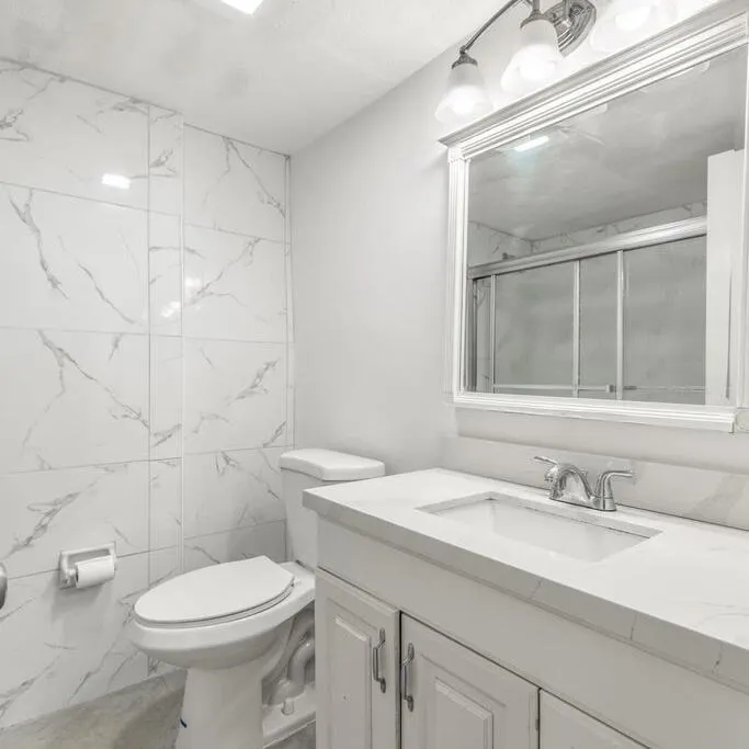 1021 NE 24 Avenue, #12