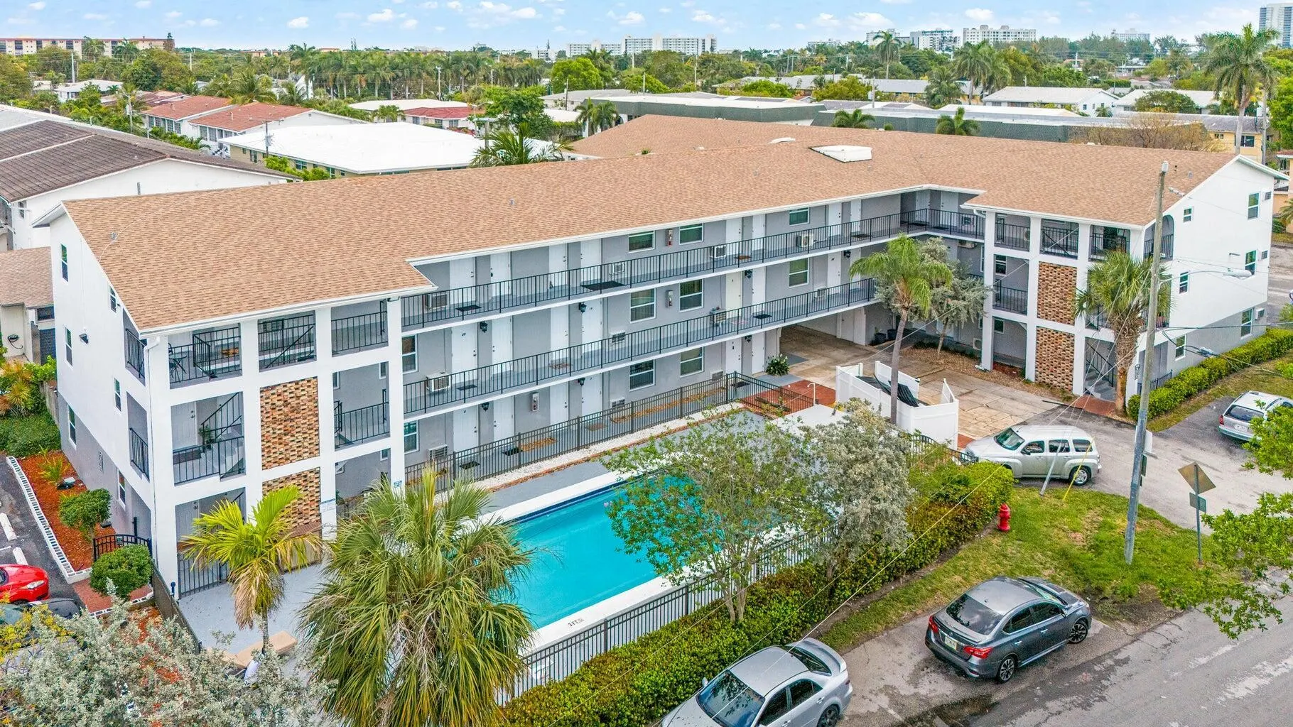 1021 NE 24 Avenue, #12