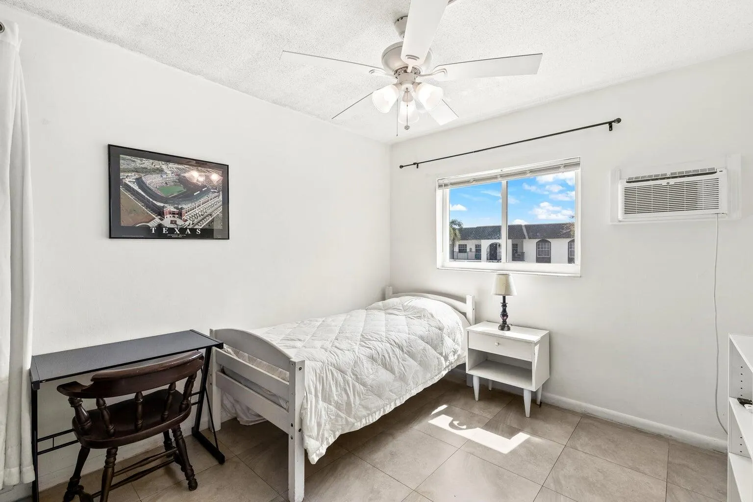 1021 NE 24 Avenue, #12