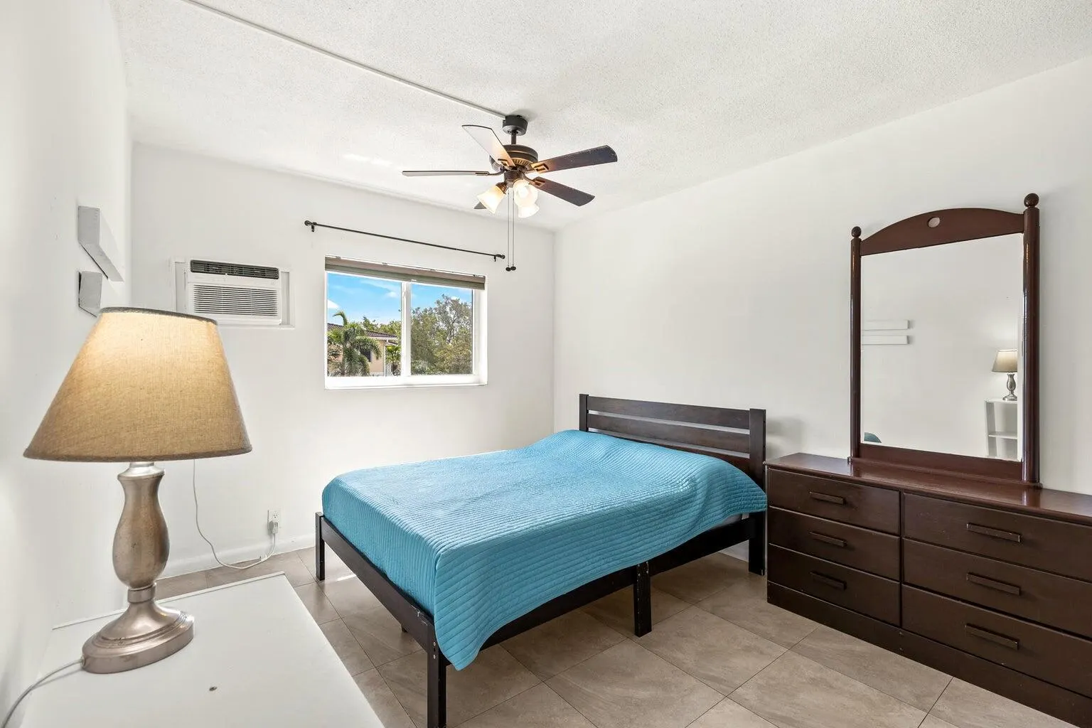 1021 NE 24 Avenue, #12