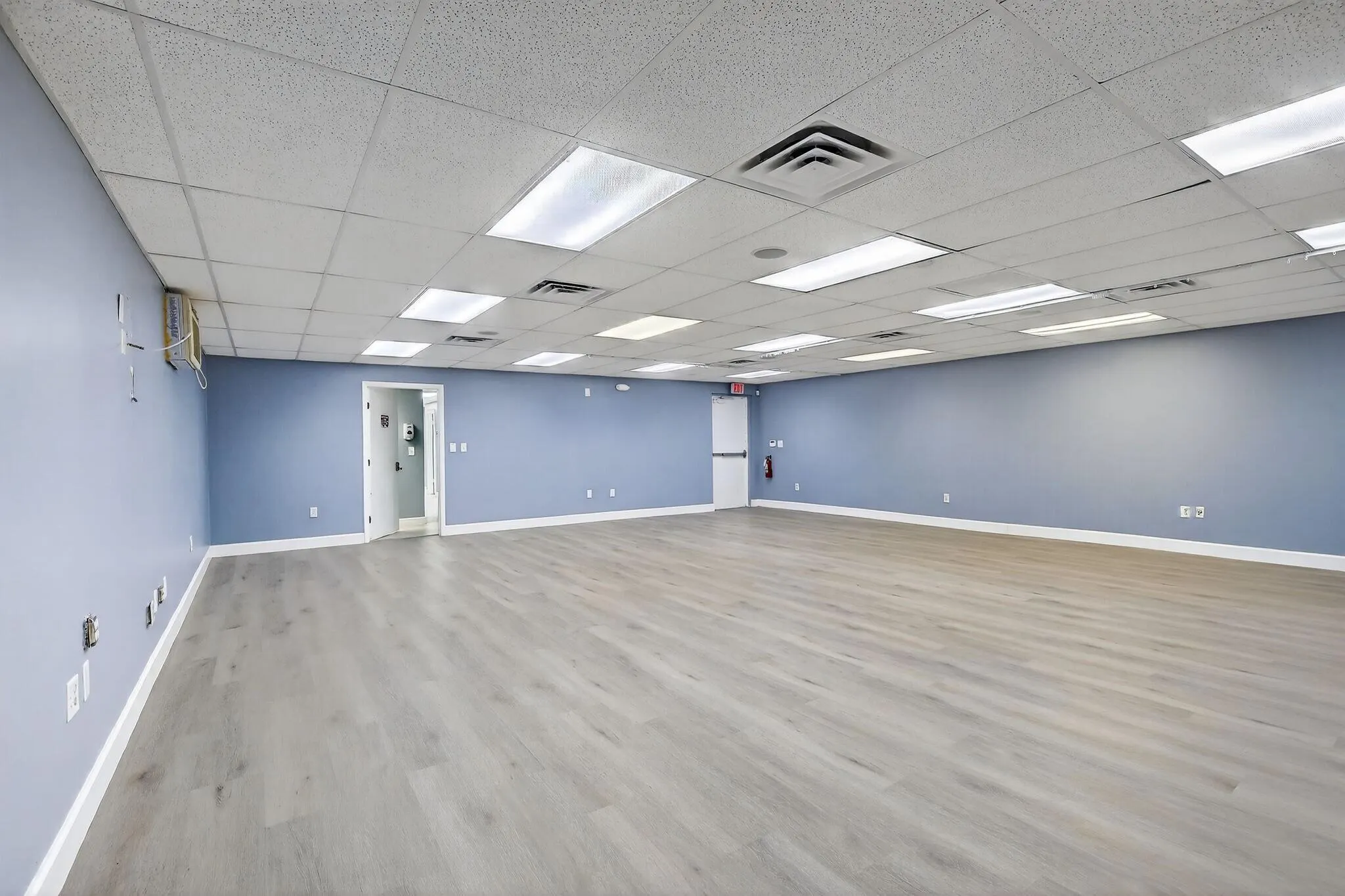 3157 N University Drive, #106, 107-108
