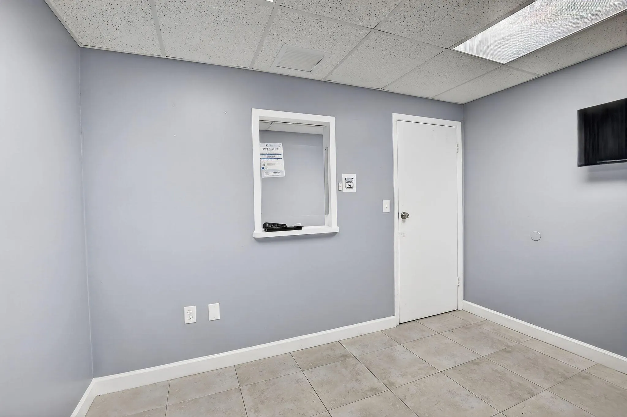 3157 N University Drive, #106, 107-108