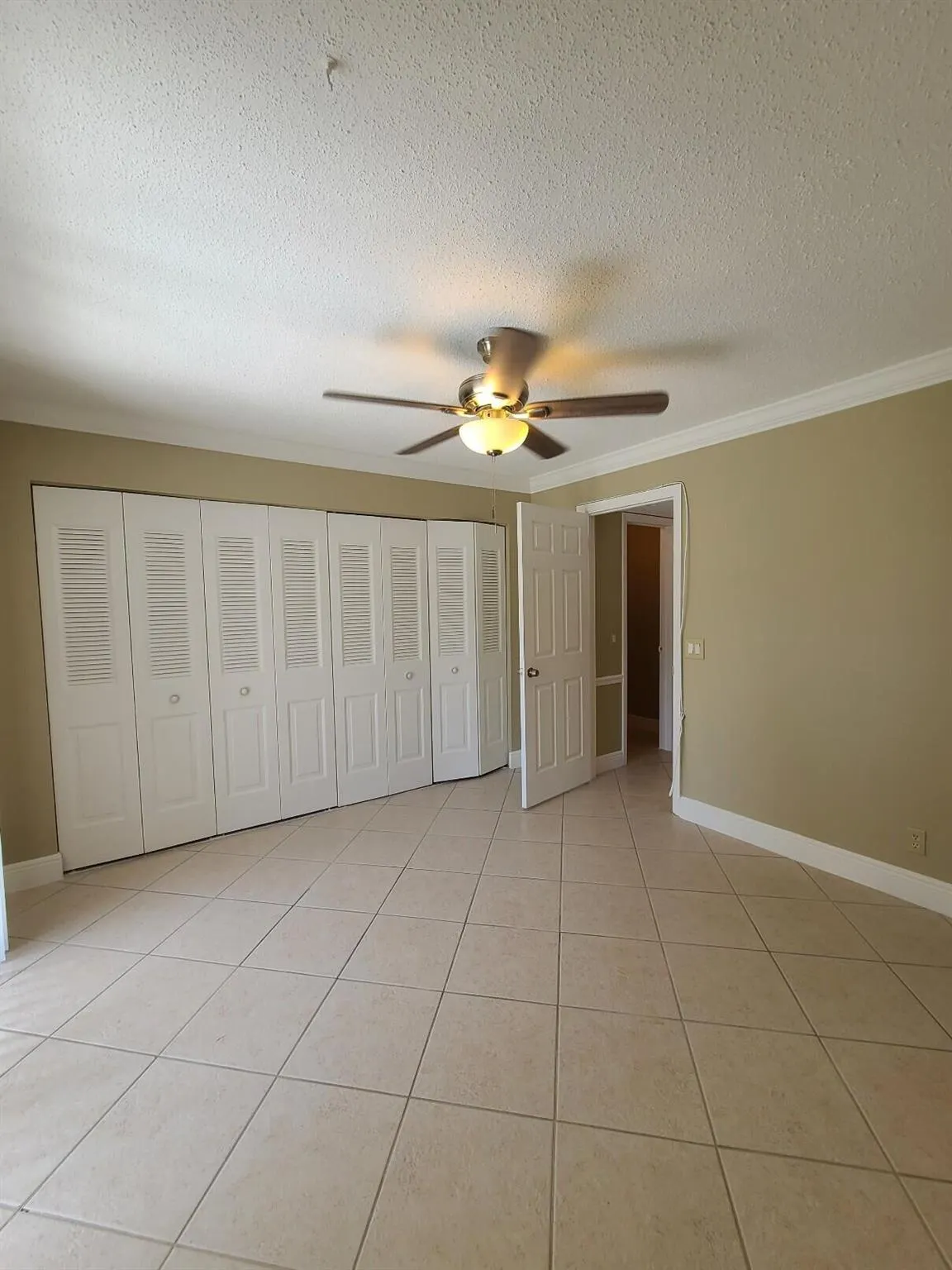37 Windsor B