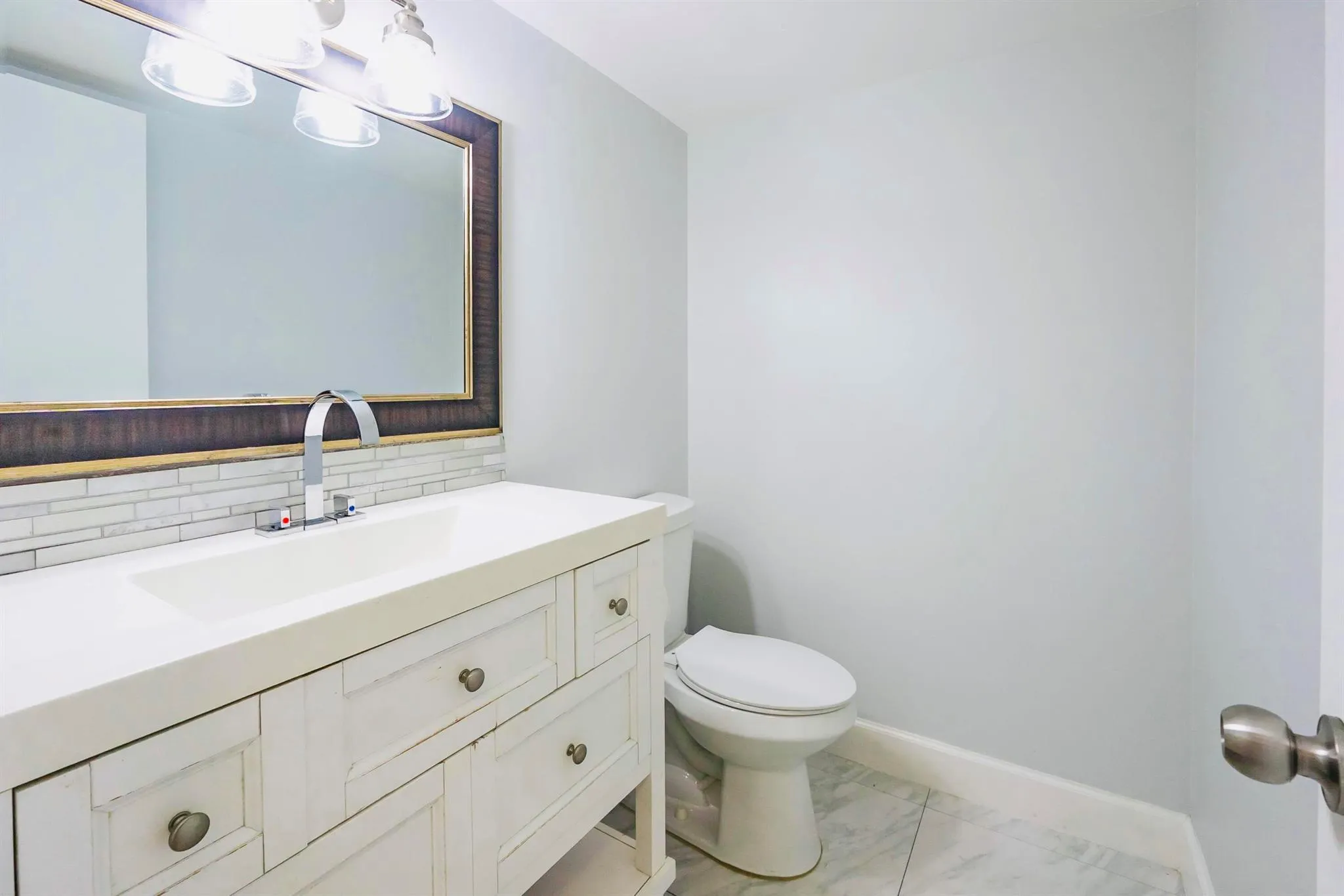 725 Lori Drive, #212